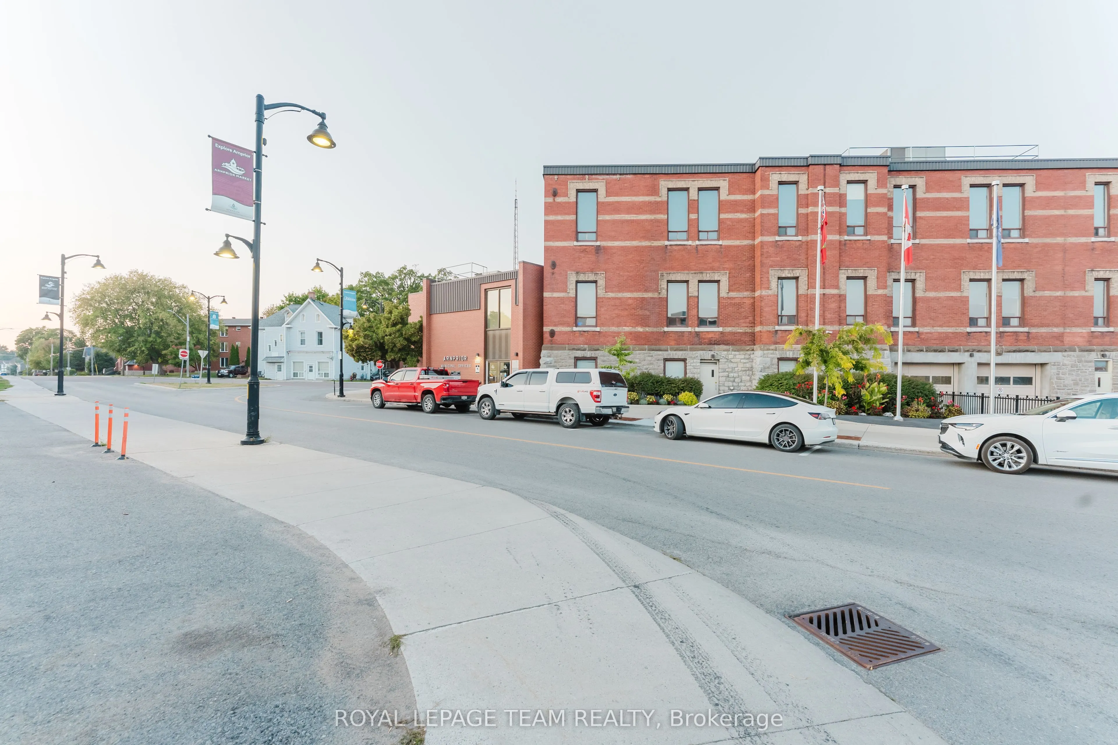 104 Elgin Street W, #Unit 3