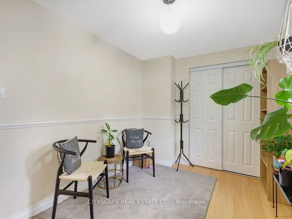 221 Kribs Street