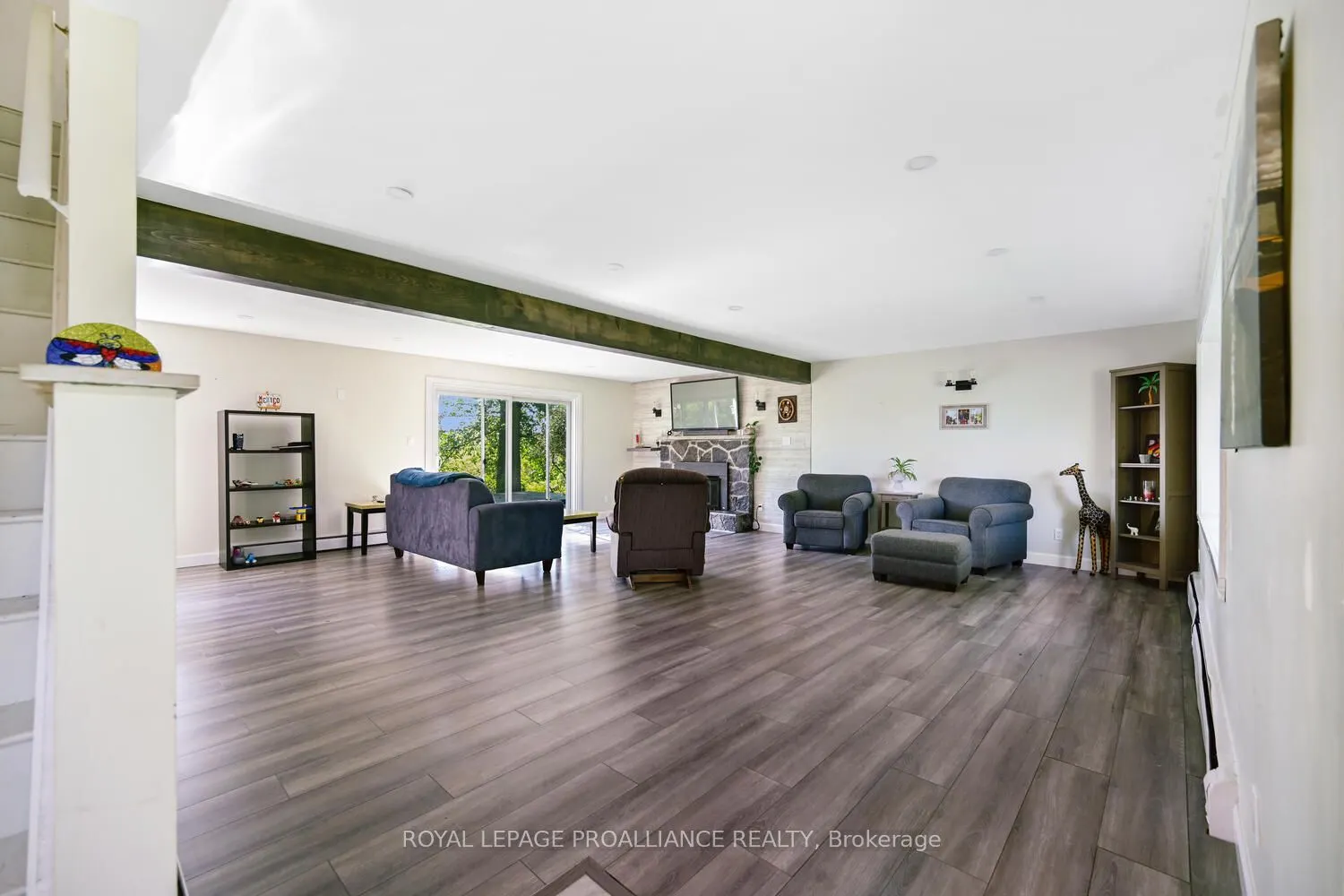 4 Connell Place