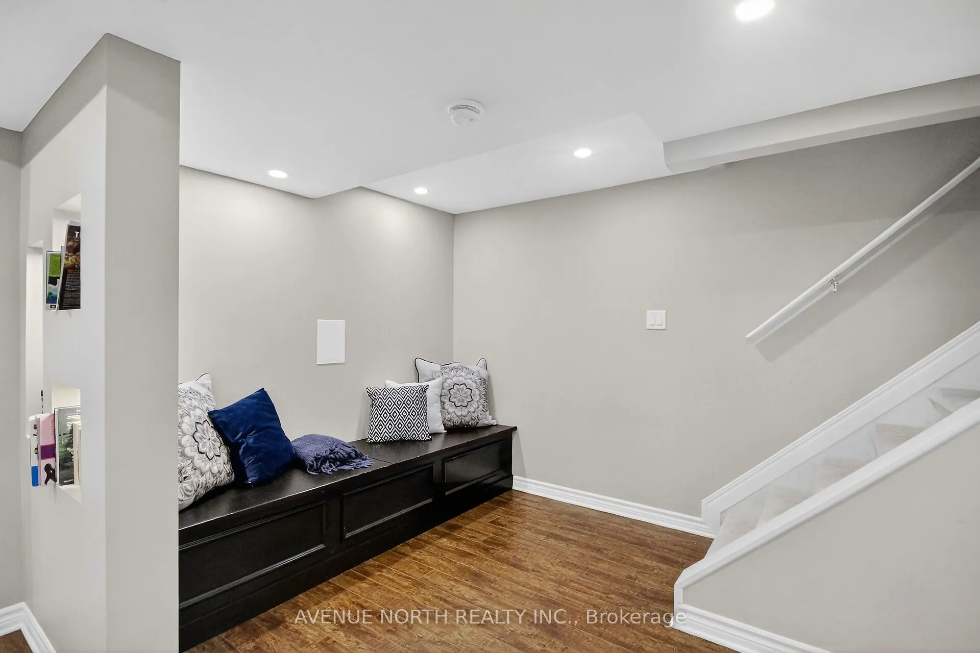 91 Maple Stand Way