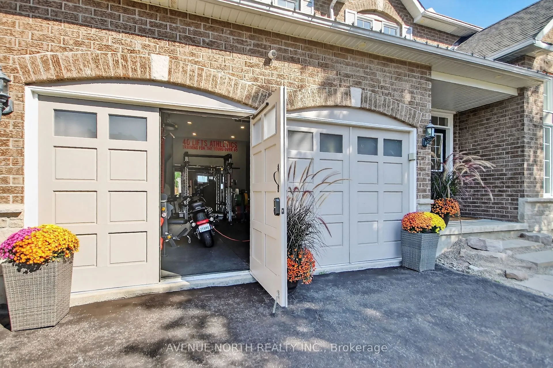 91 Maple Stand Way