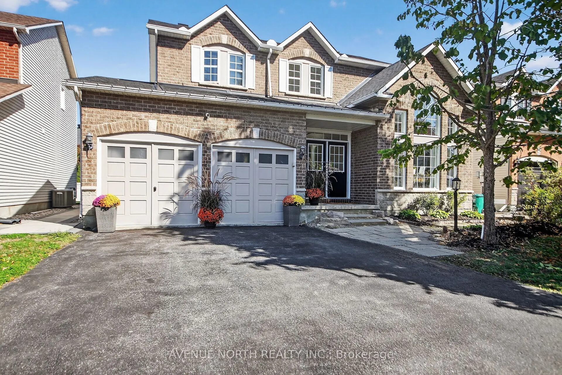 91 Maple Stand Way