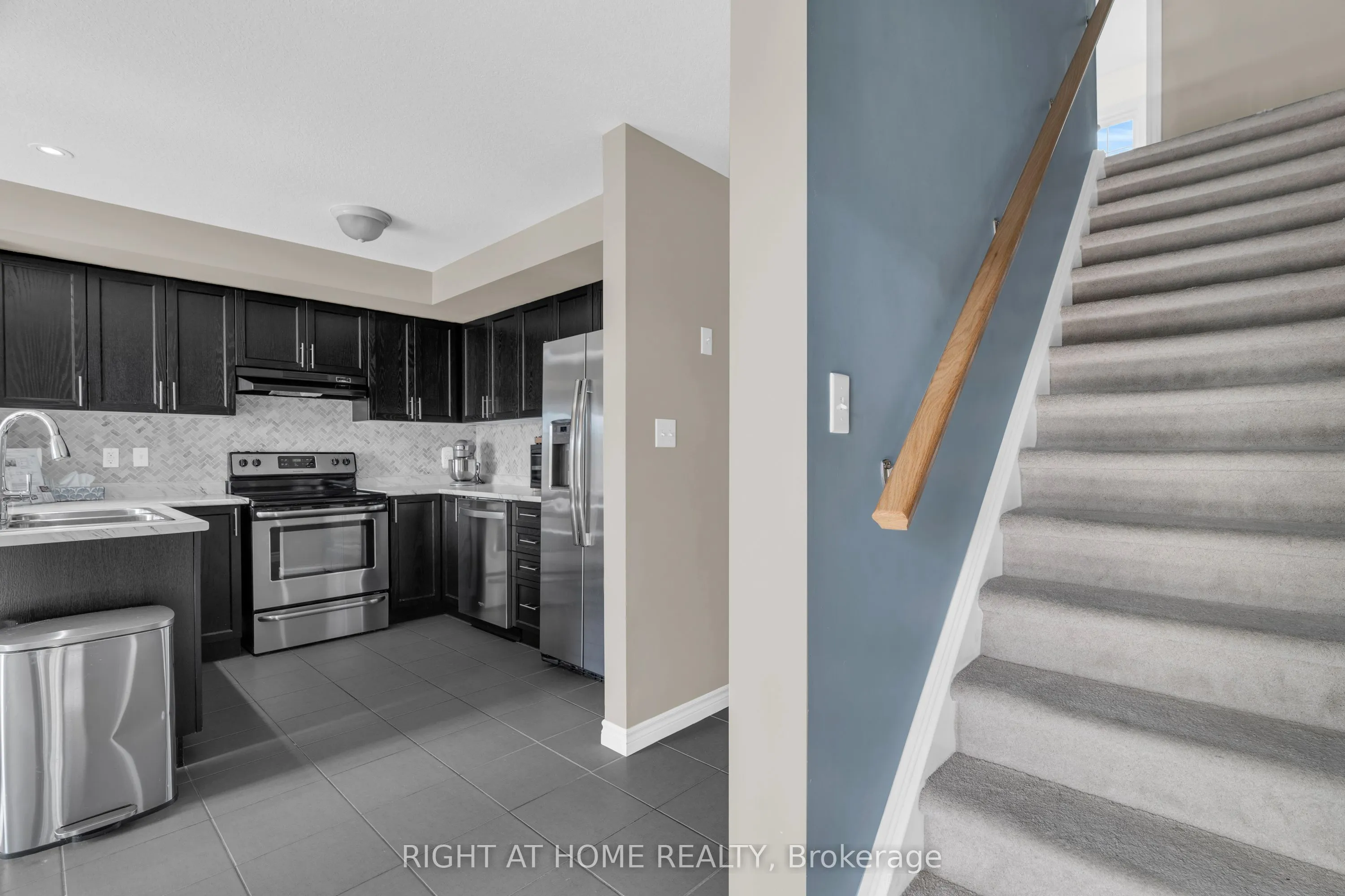 630 Woodlawn Road E, #B