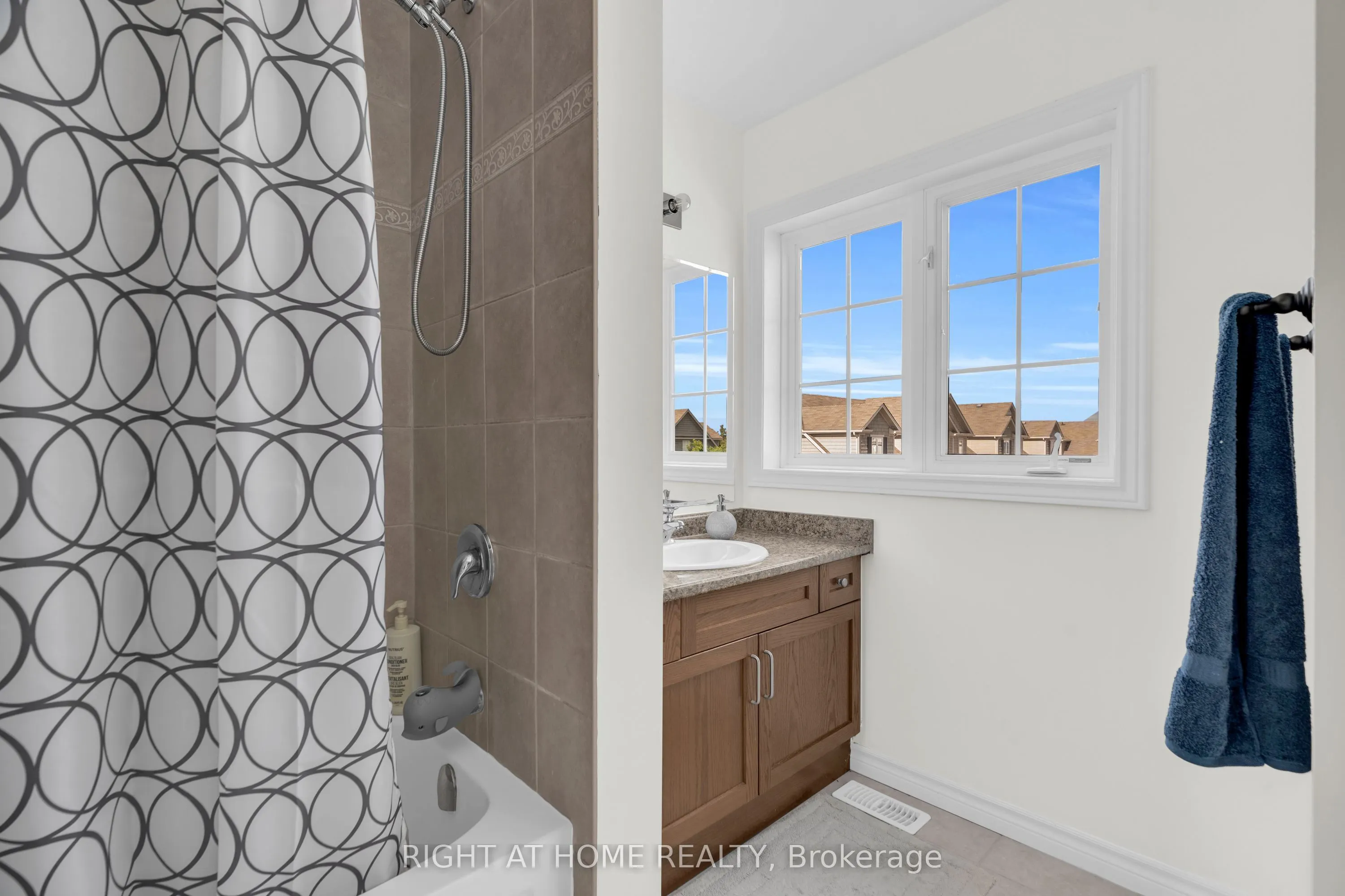630 Woodlawn Road E, #B
