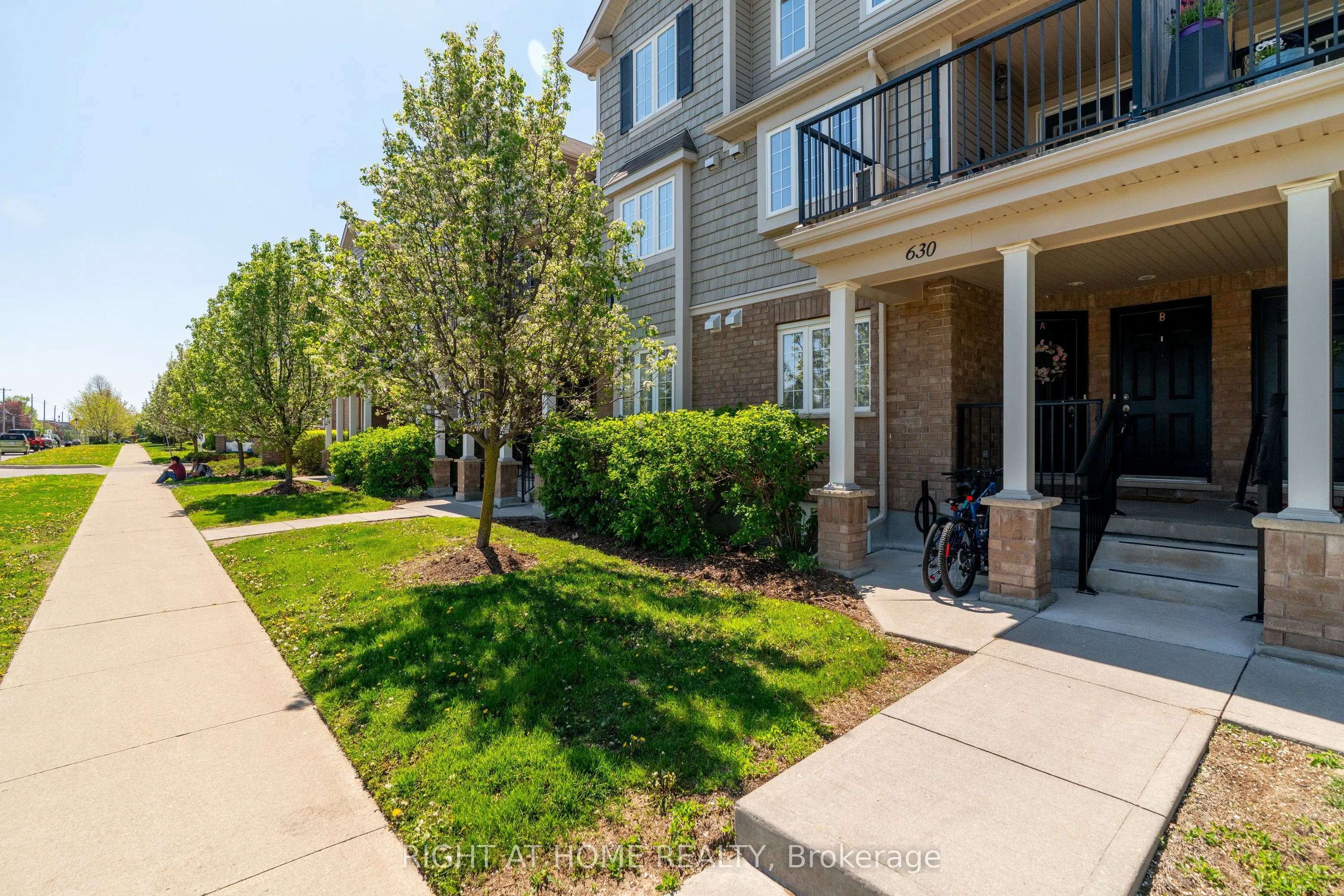 630 Woodlawn Road E, #B