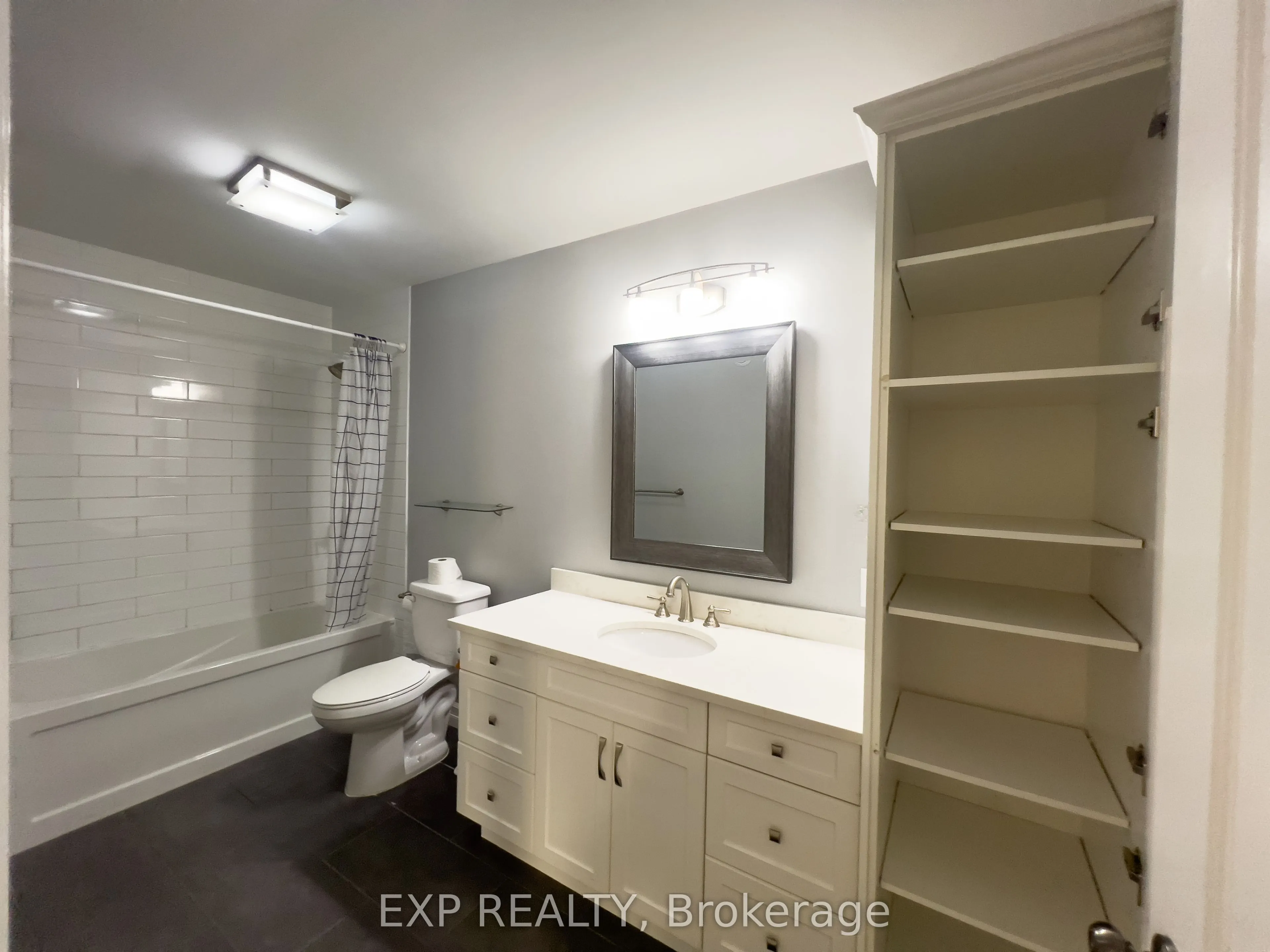 1132 Mcclure Crescent