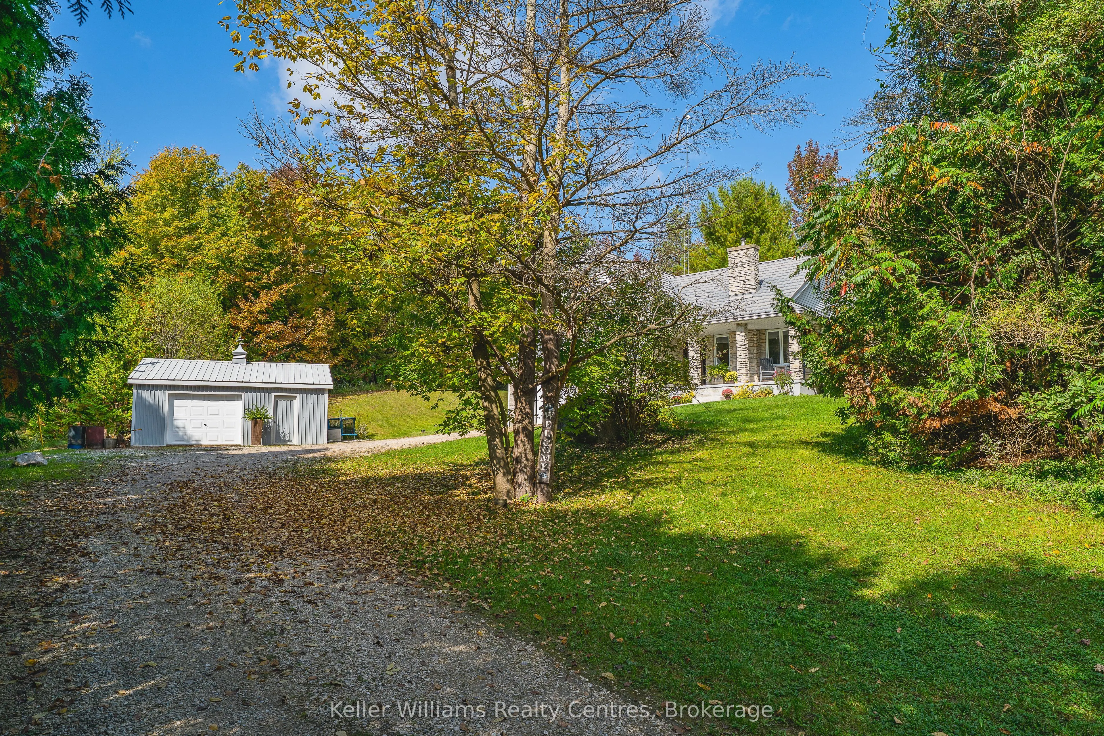 702473 Sideroad 5