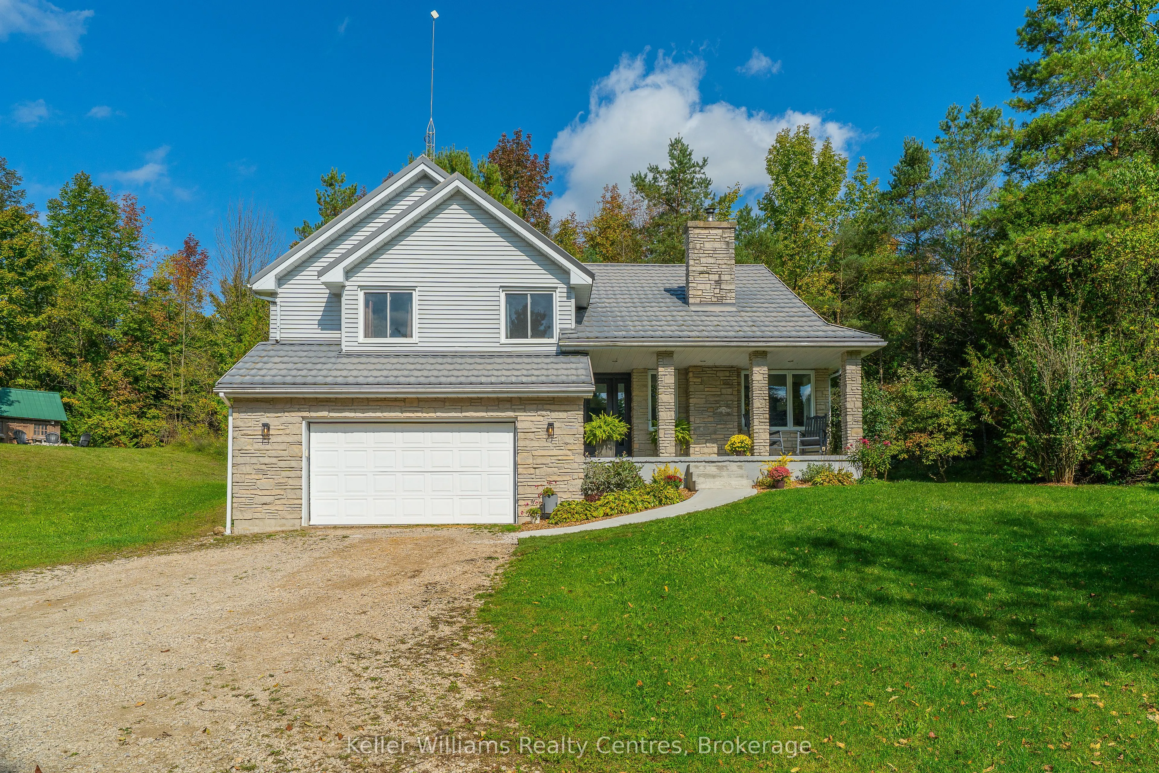 702473 Sideroad 5