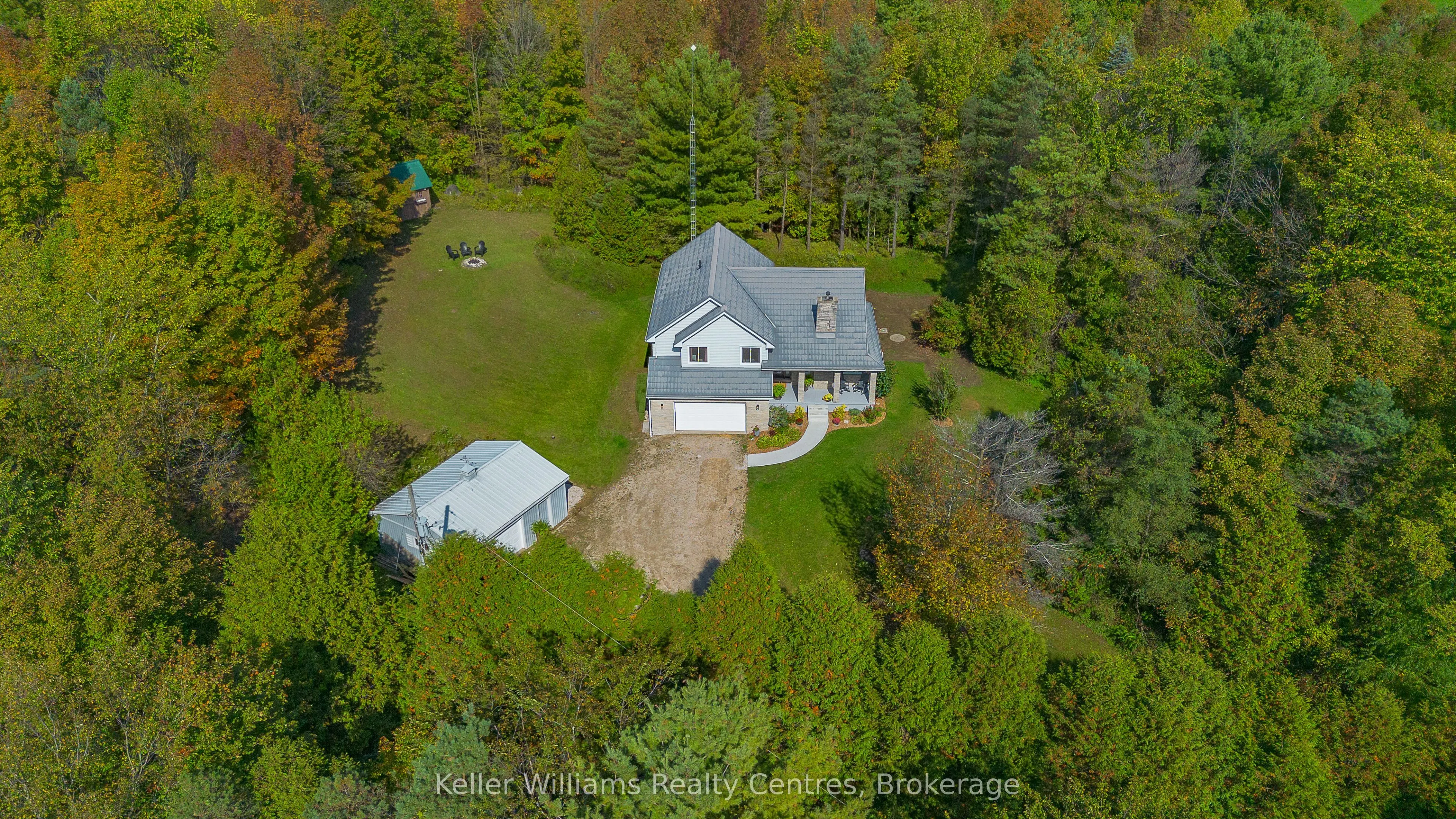 702473 Sideroad 5