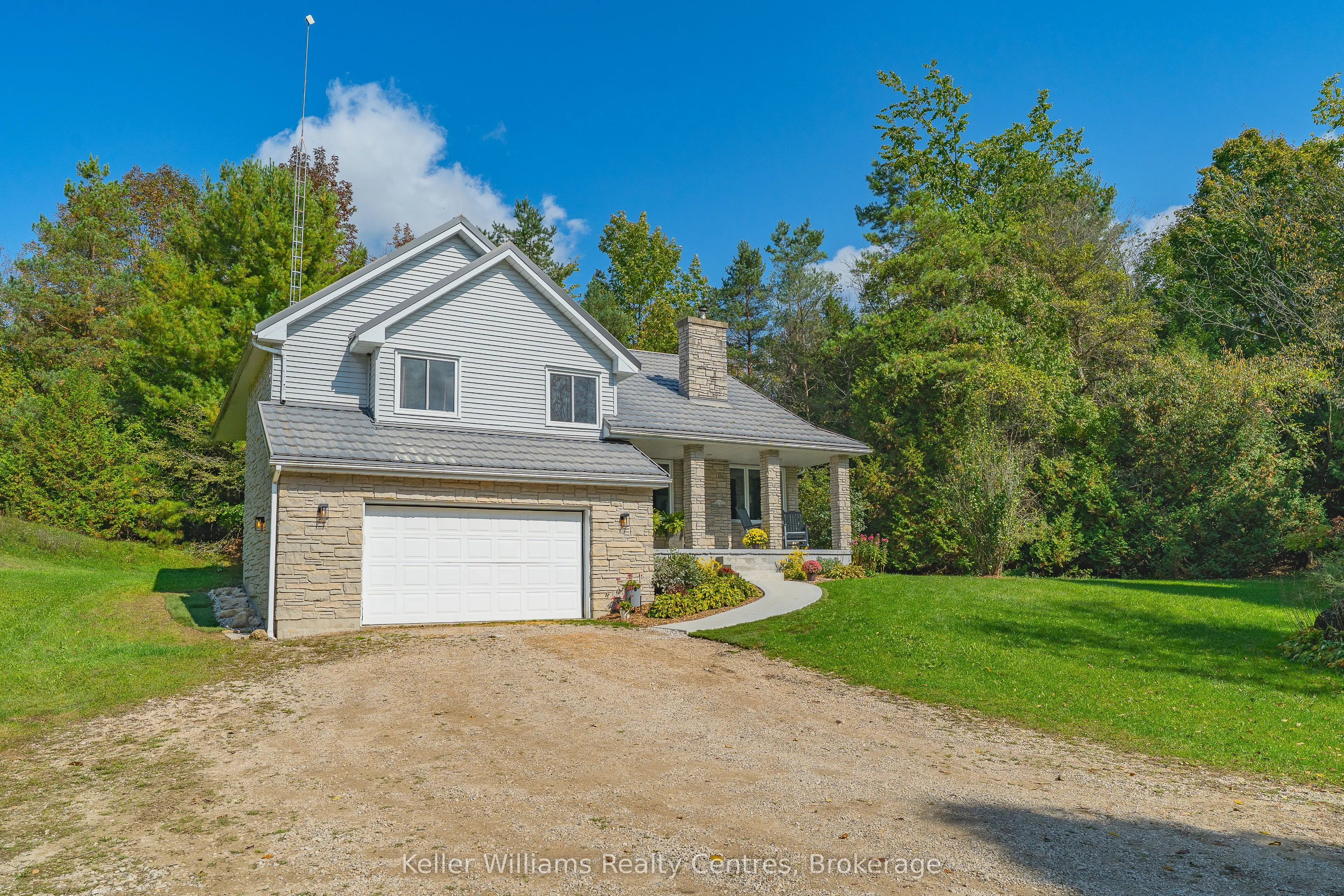 702473 Sideroad 5