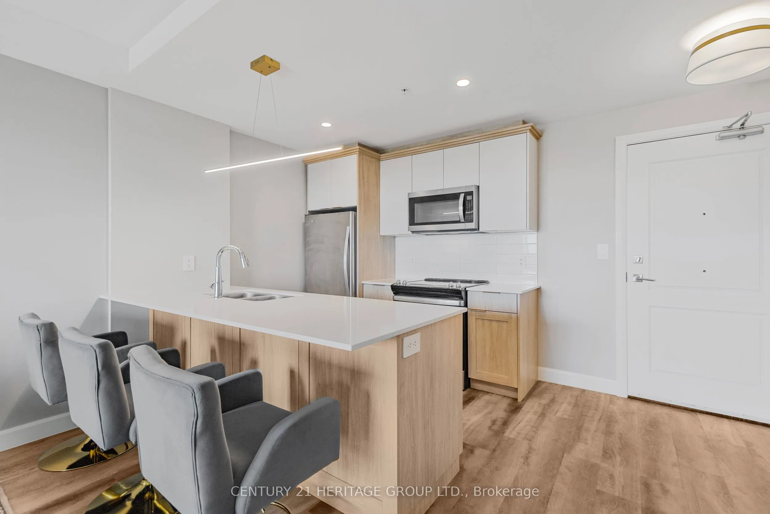 34 Norman Street, #606