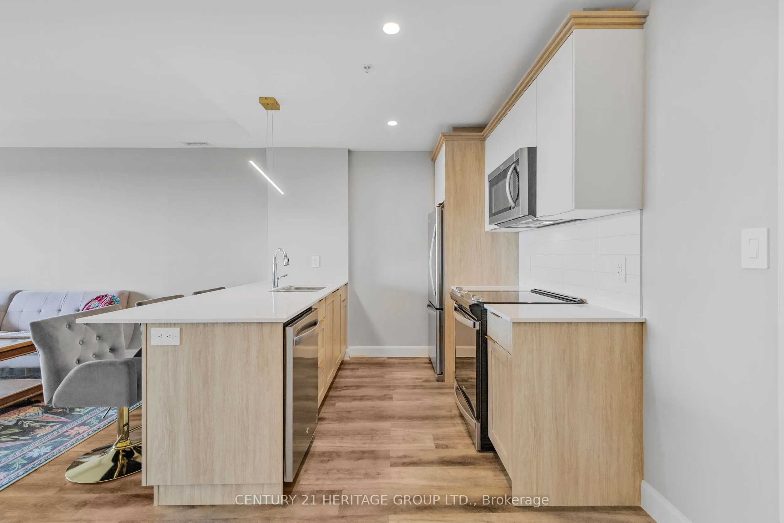 34 Norman Street, #606