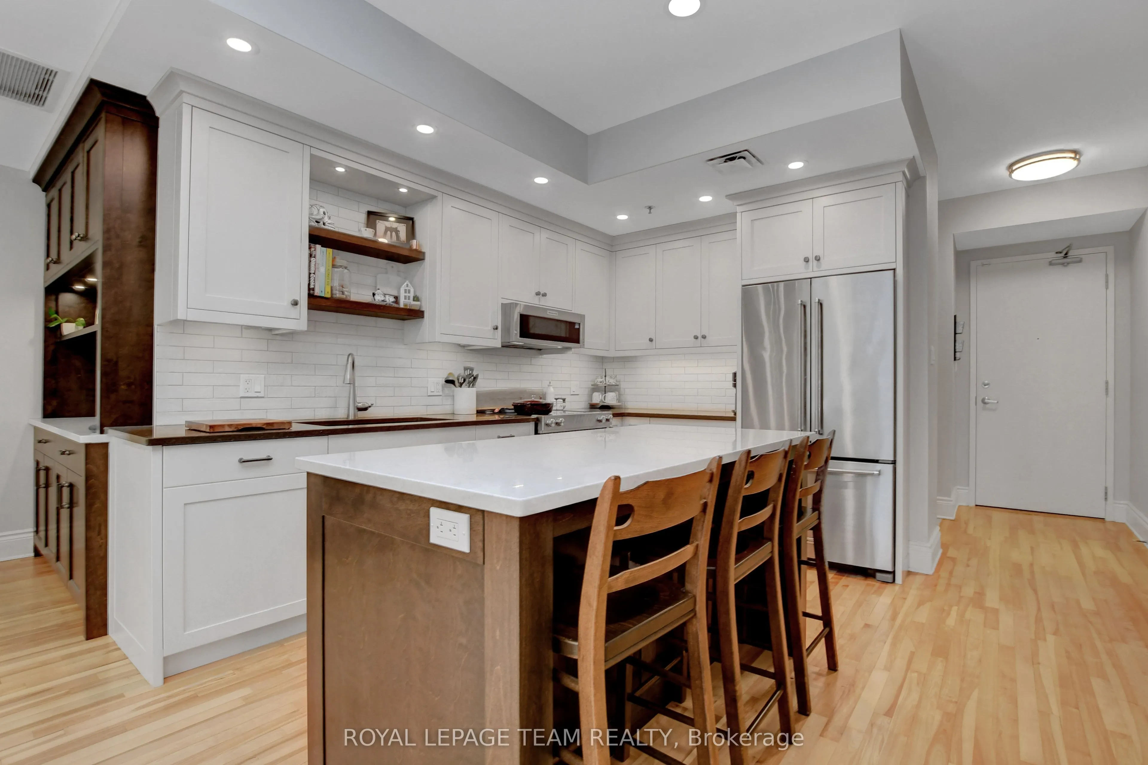 400 Mcleod Street, #102