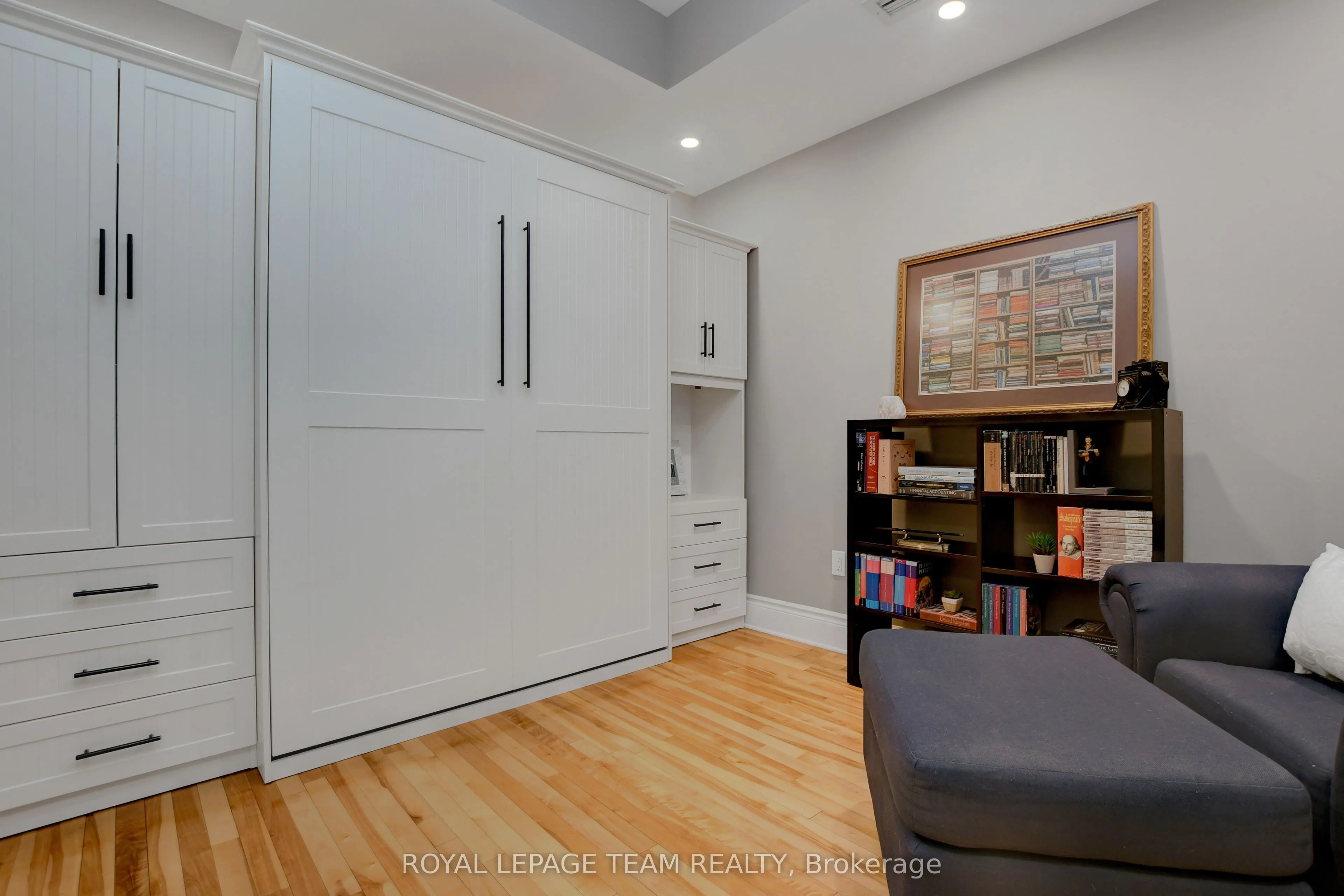 400 Mcleod Street, #102
