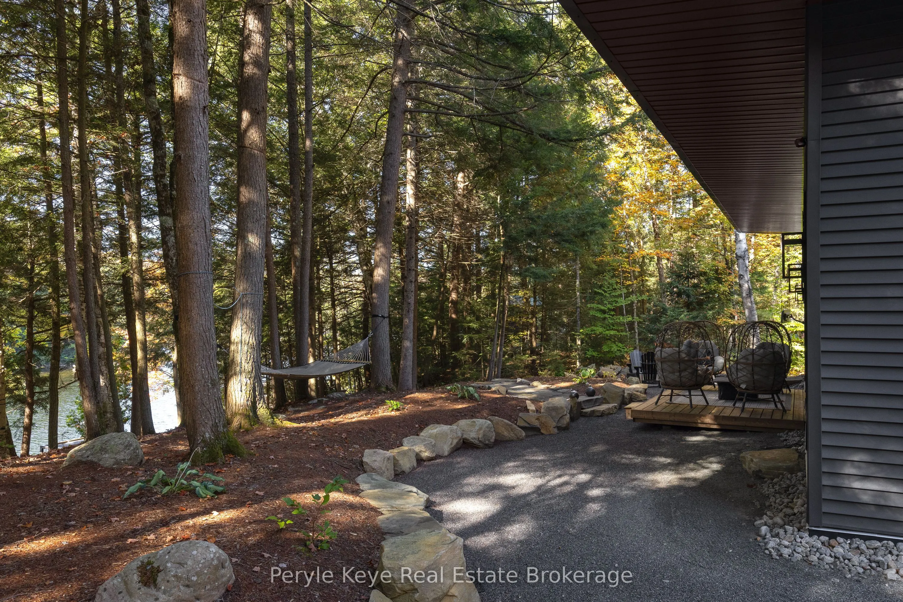 1-1387 Oxbow Lake Road