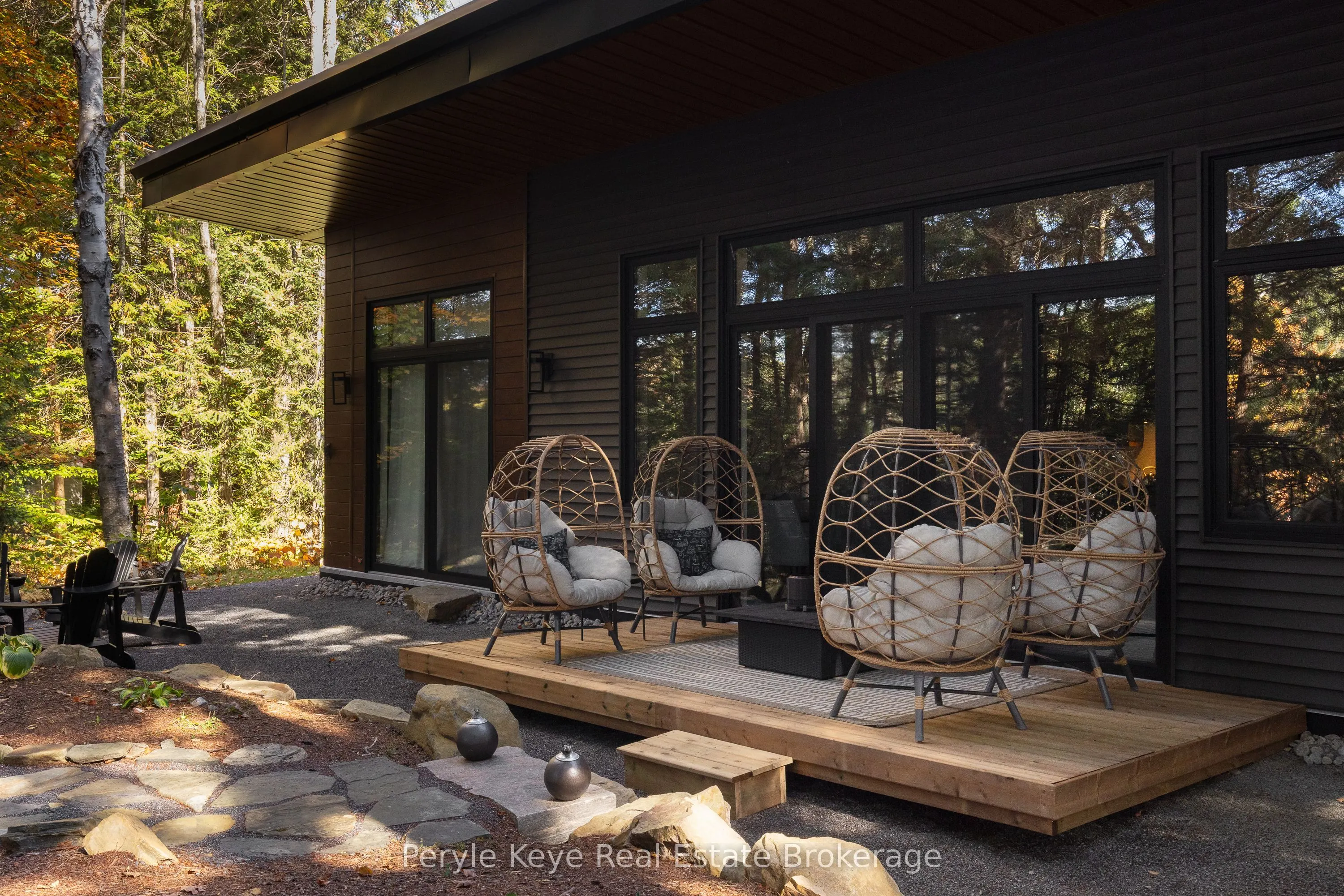 1-1387 Oxbow Lake Road