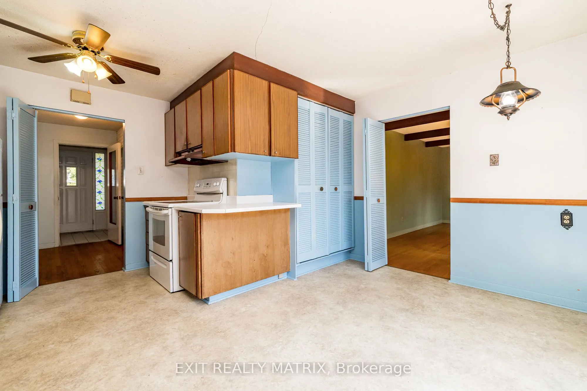 8 Brian Crescent