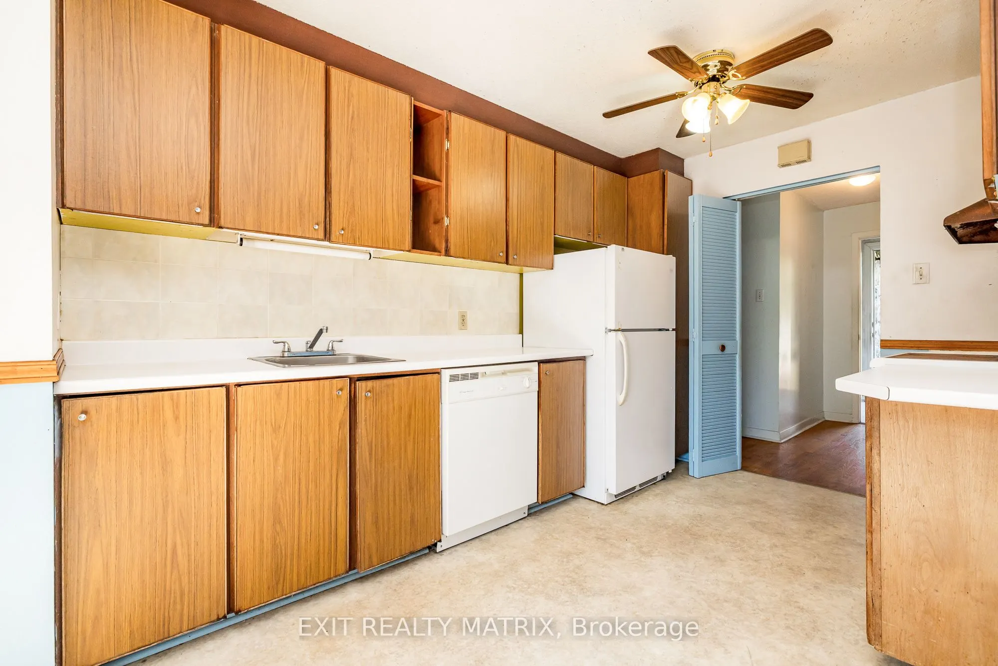 8 Brian Crescent
