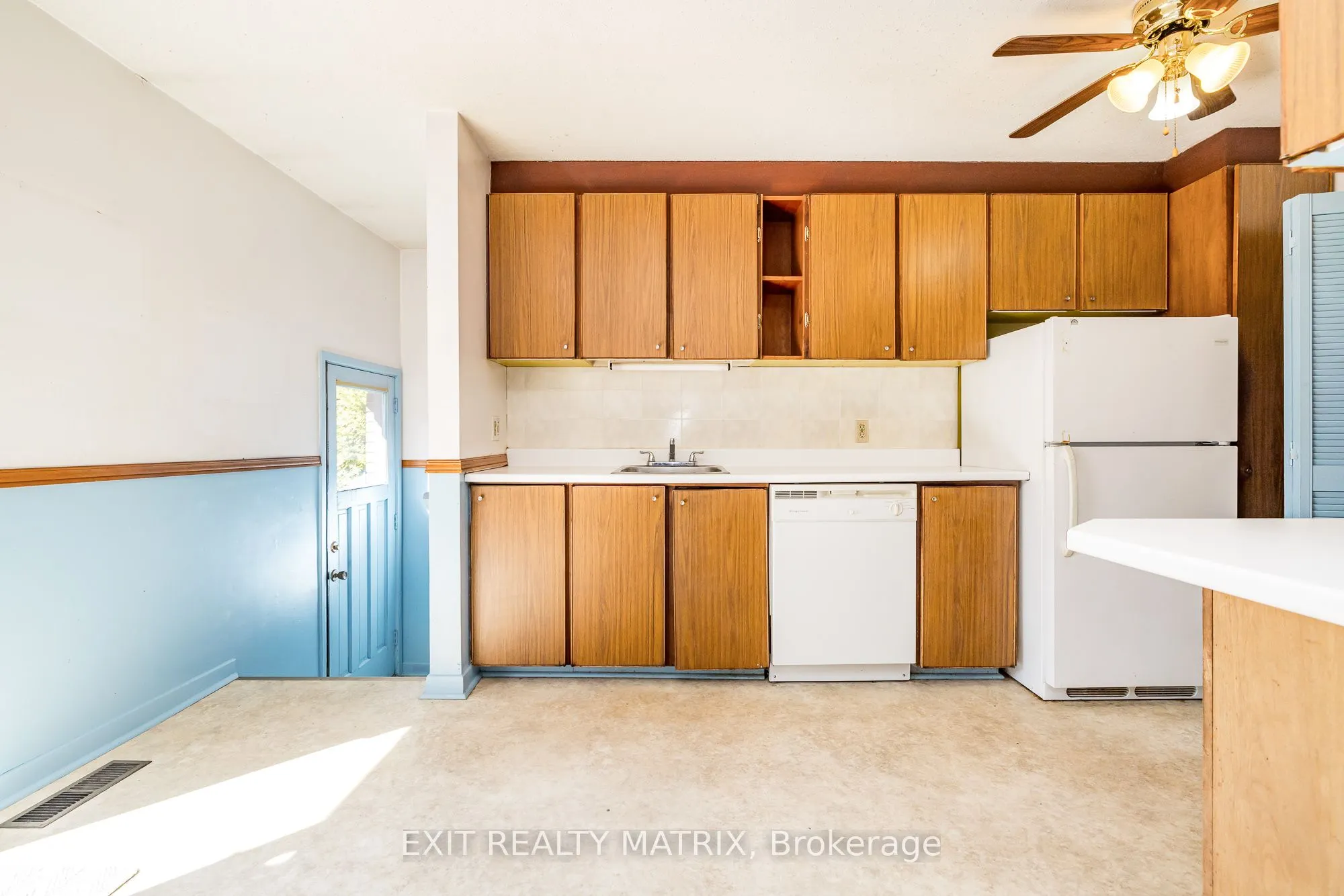 8 Brian Crescent