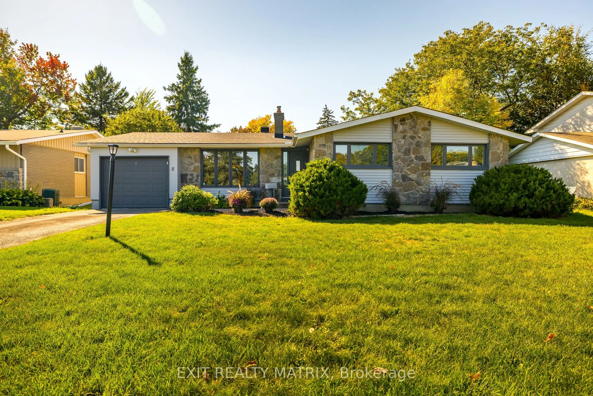 8 Brian Crescent