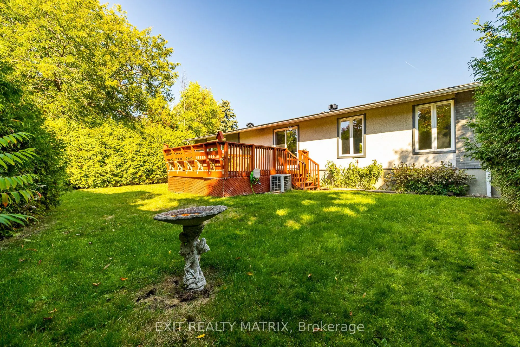 8 Brian Crescent