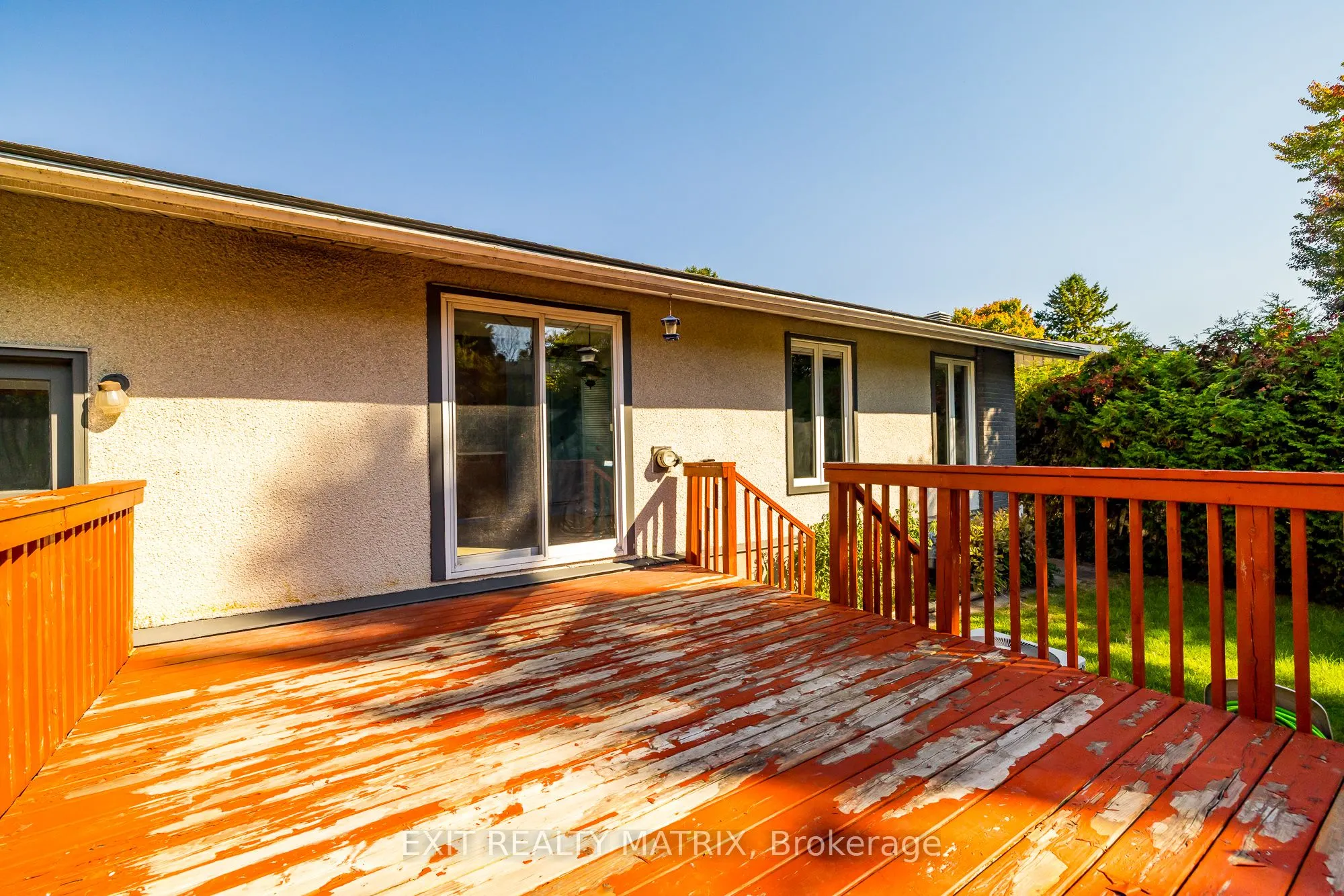 8 Brian Crescent