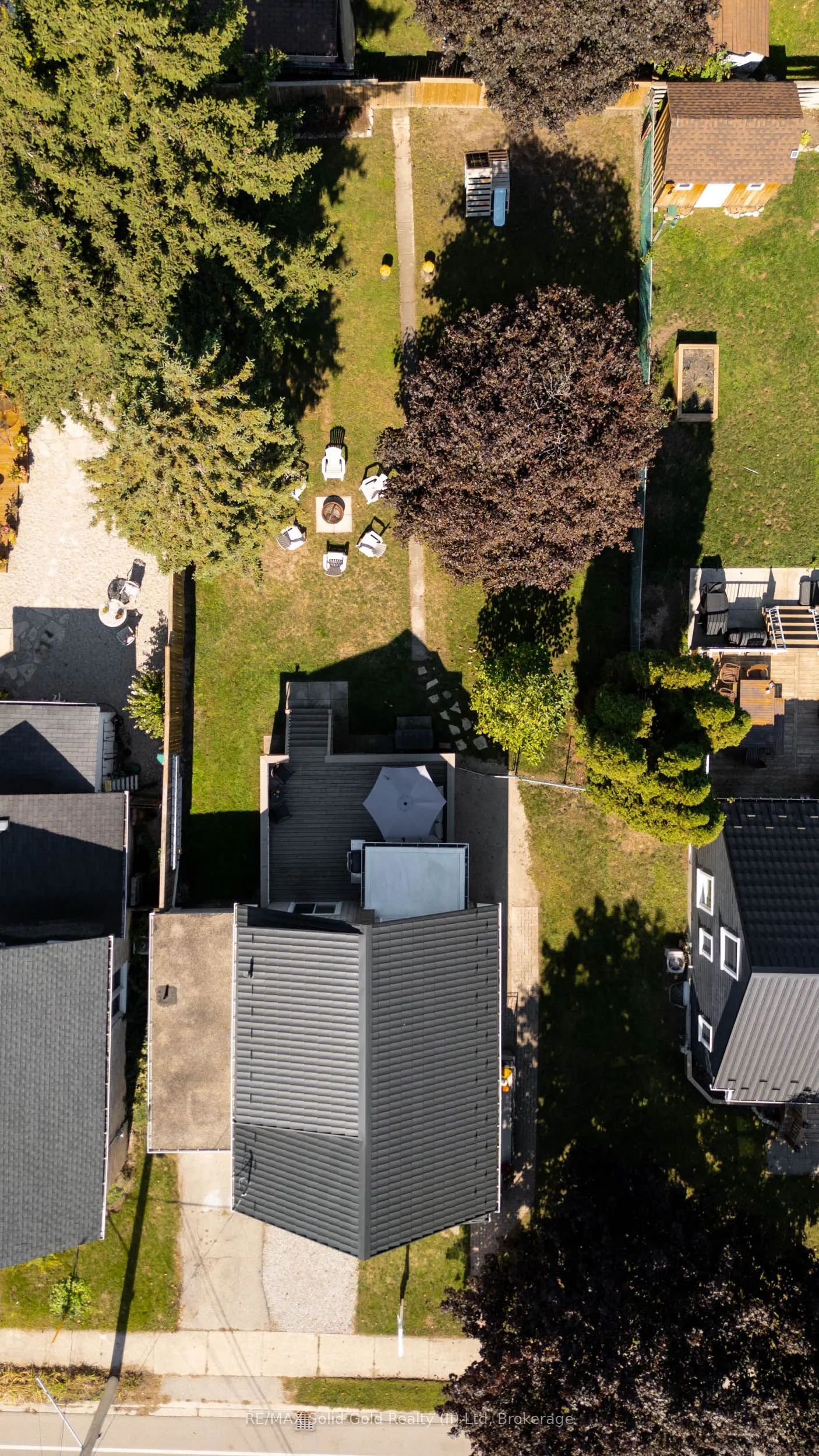 33 Bloomingdale Road N