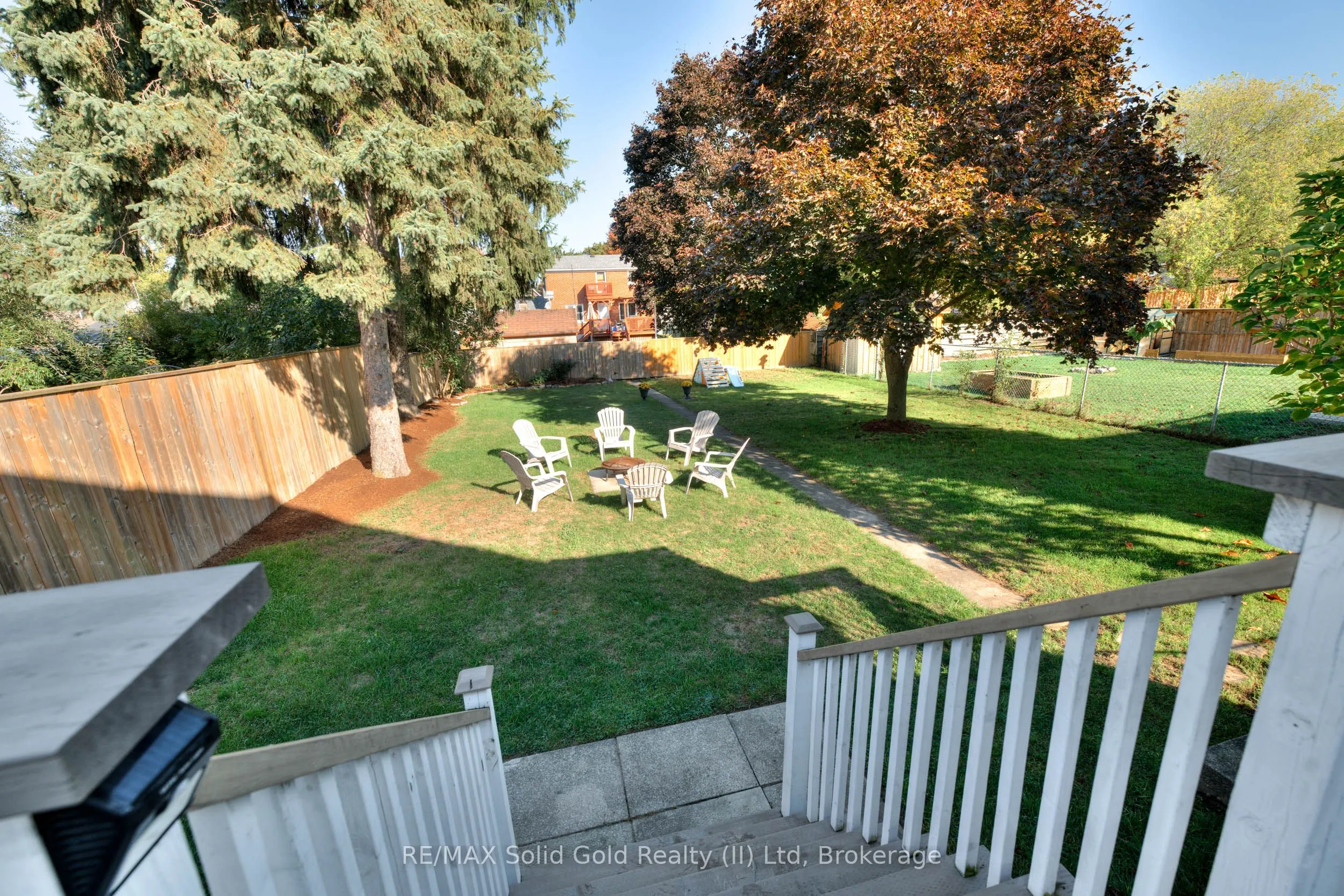 33 Bloomingdale Road N