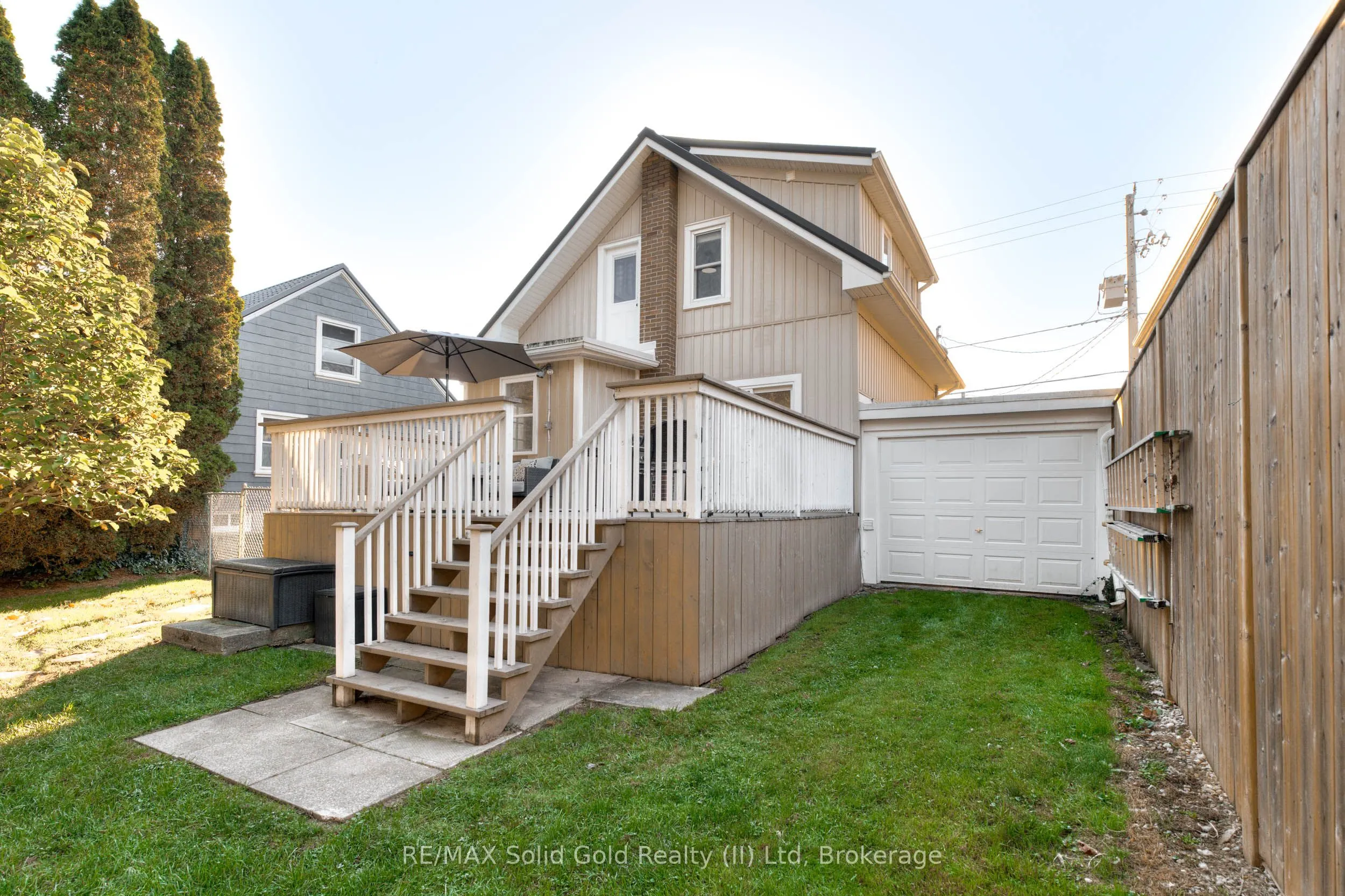 33 Bloomingdale Road N