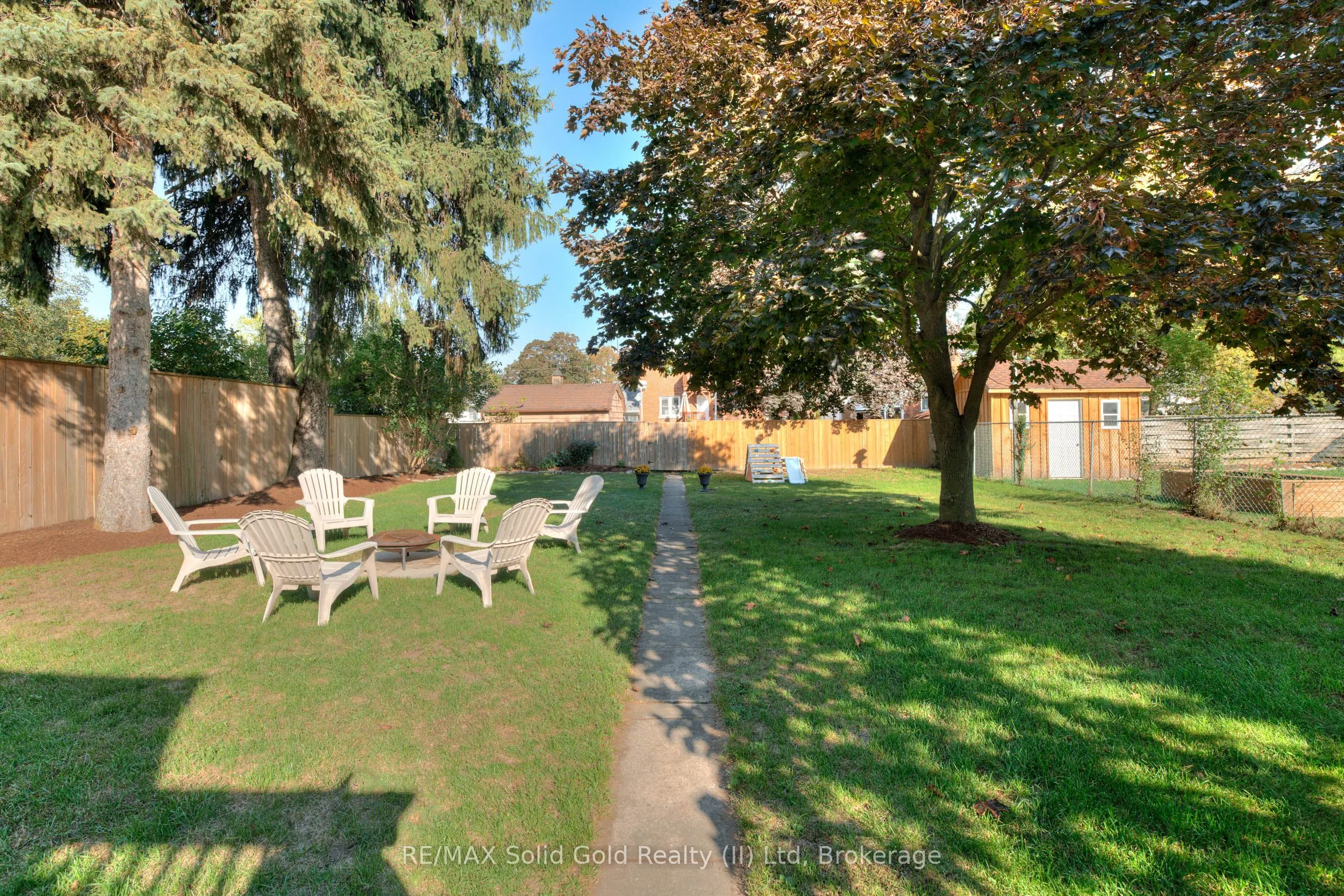 33 Bloomingdale Road N