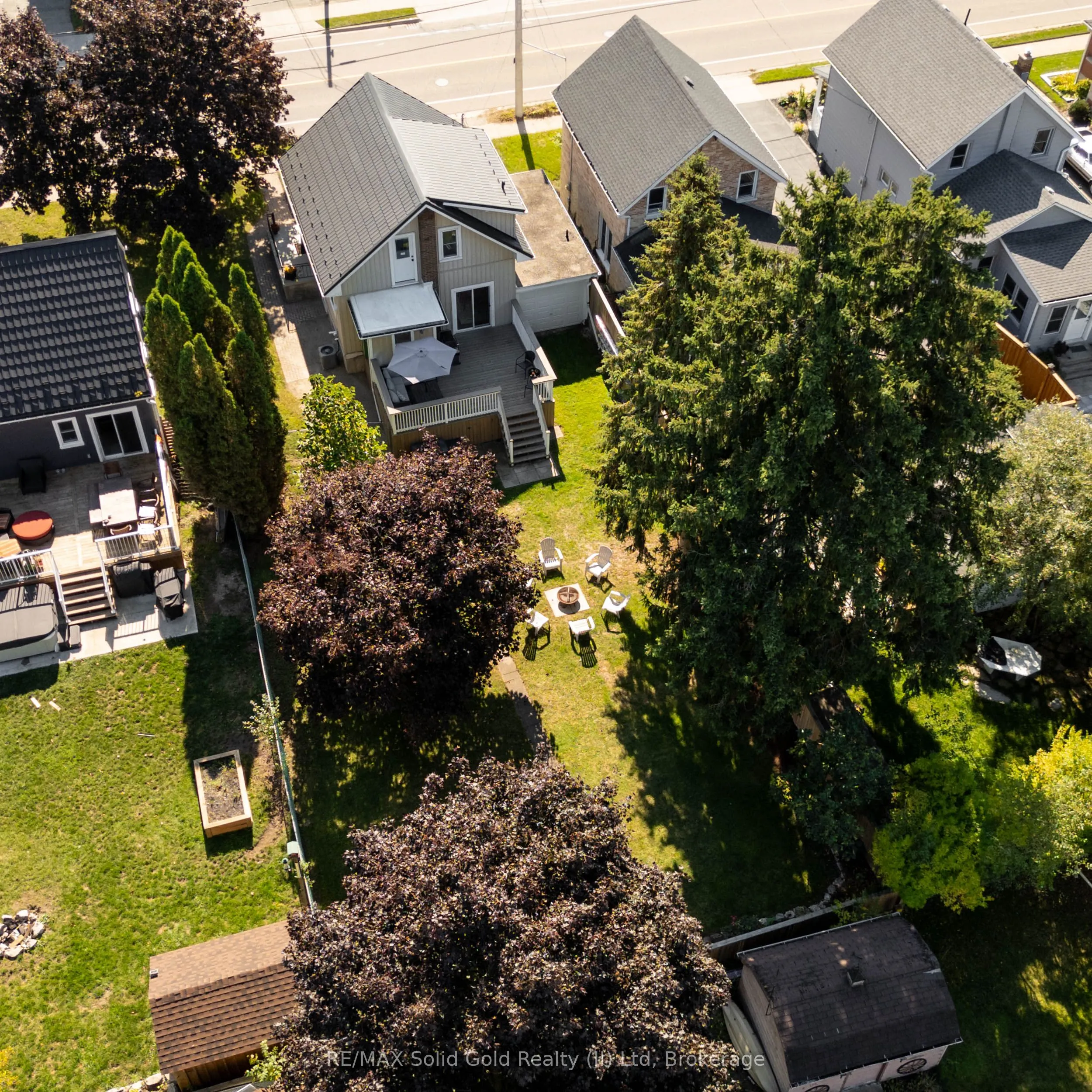 33 Bloomingdale Road N
