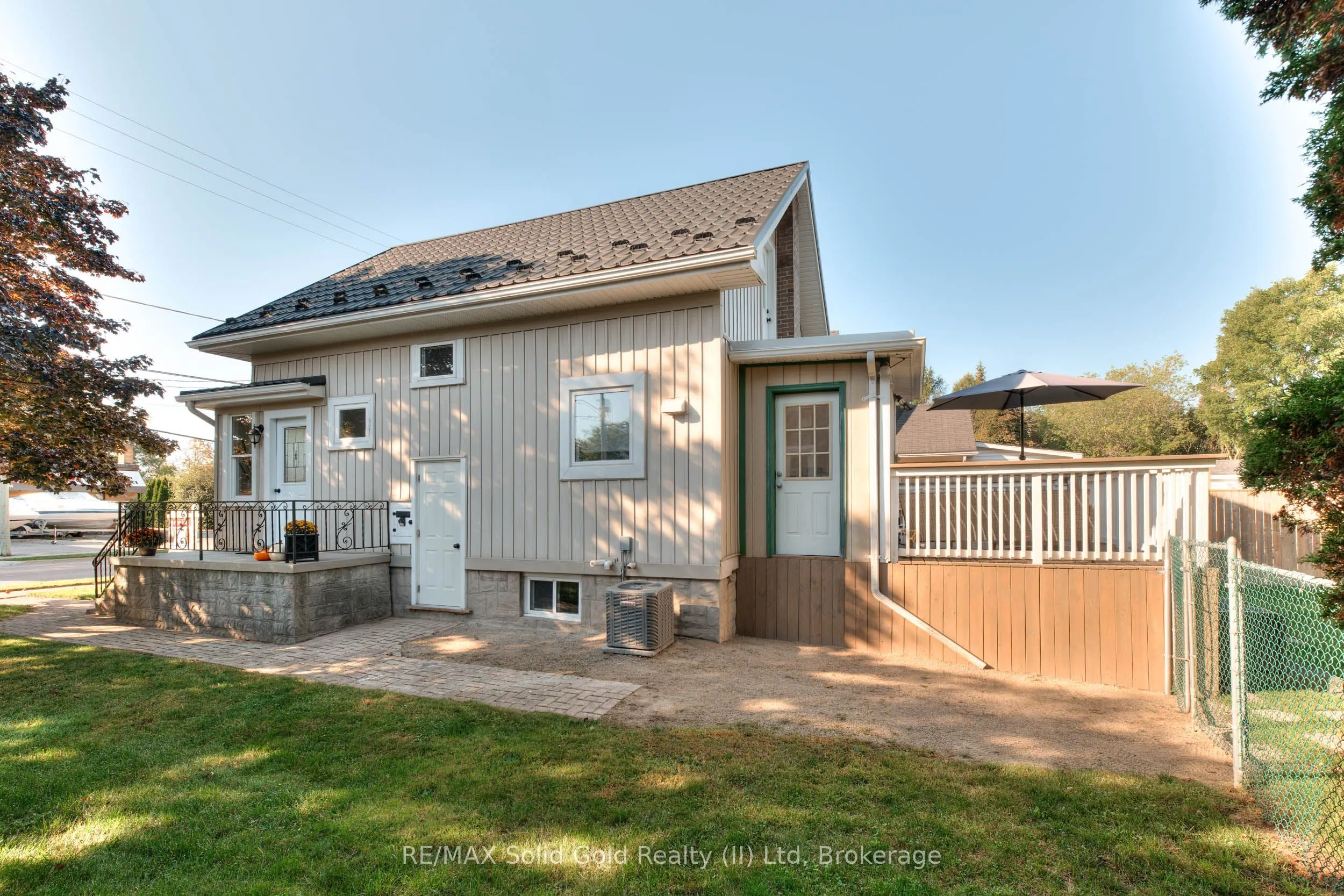 33 Bloomingdale Road N