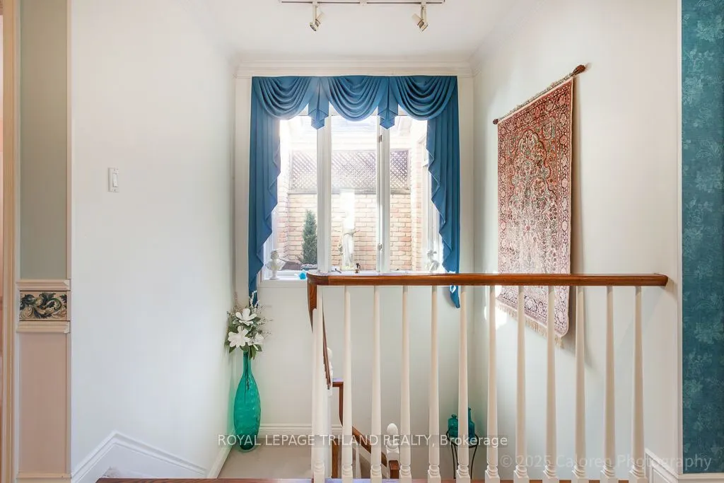 1040 Riverside Drive, #23