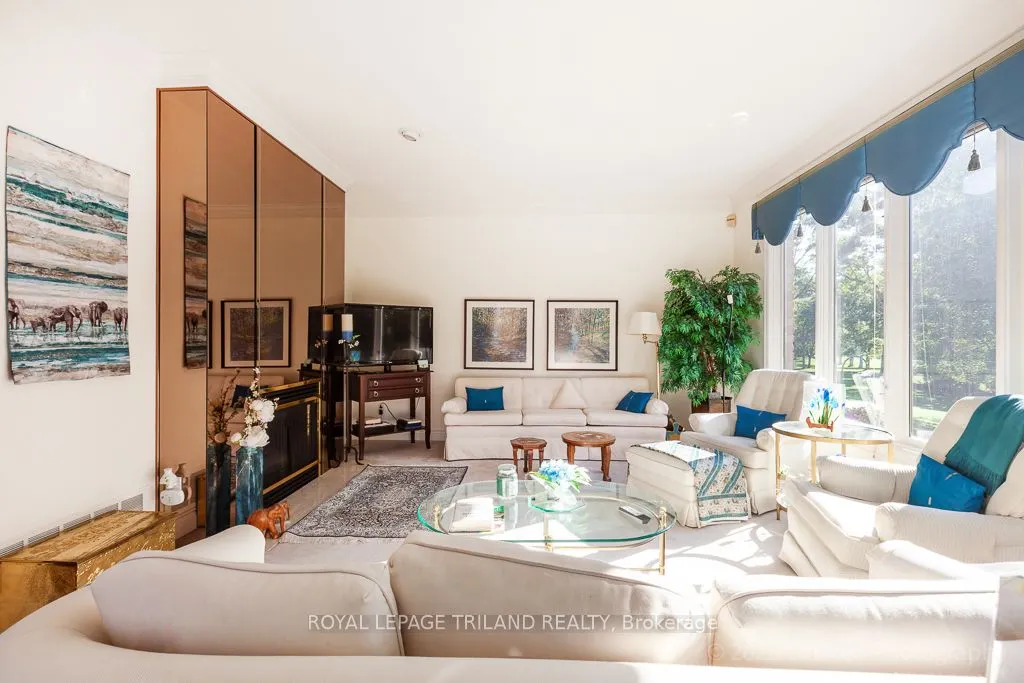 1040 Riverside Drive, #23