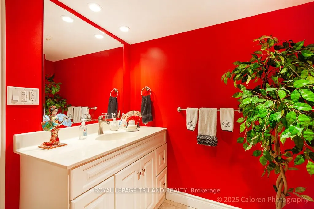 1040 Riverside Drive, #23