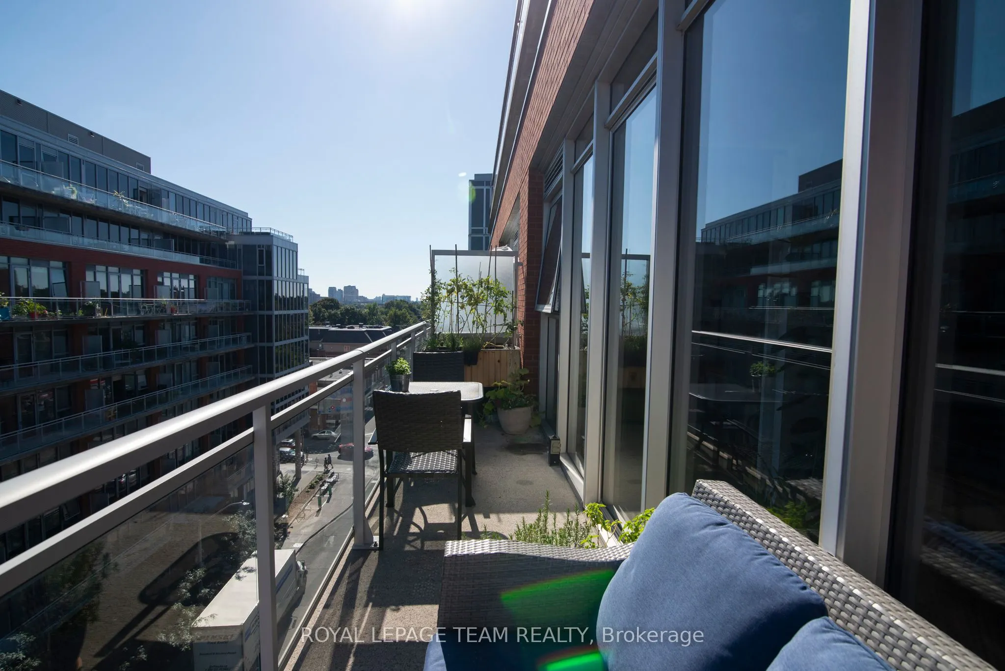 349 Mcleod Street, #618