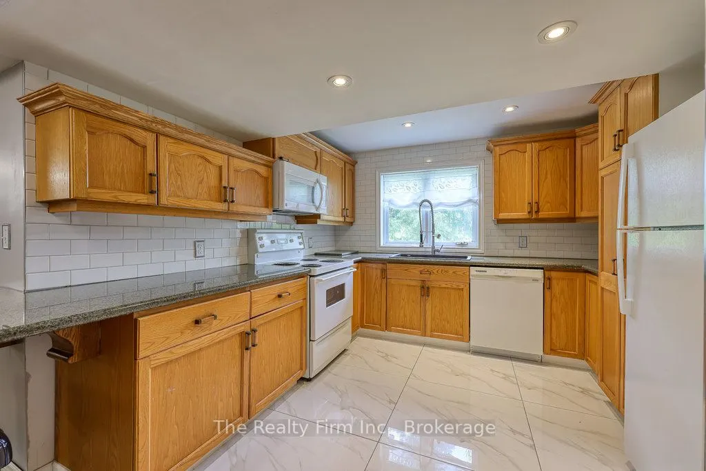 786837 Township Road 6