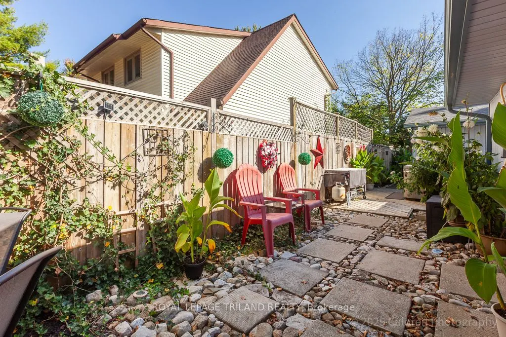 23 Crabtree Avenue