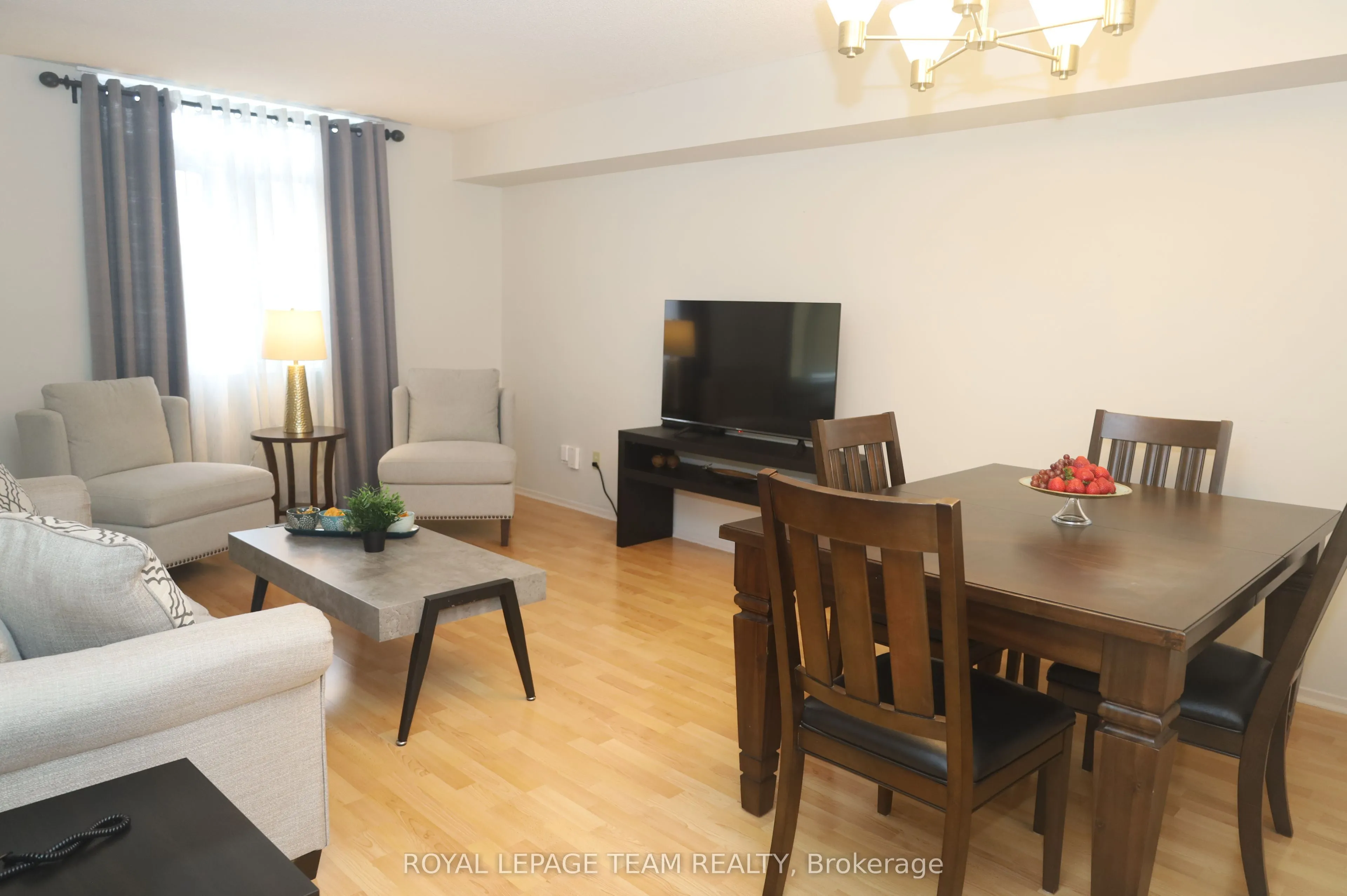 1025 Grenon Avenue, #209