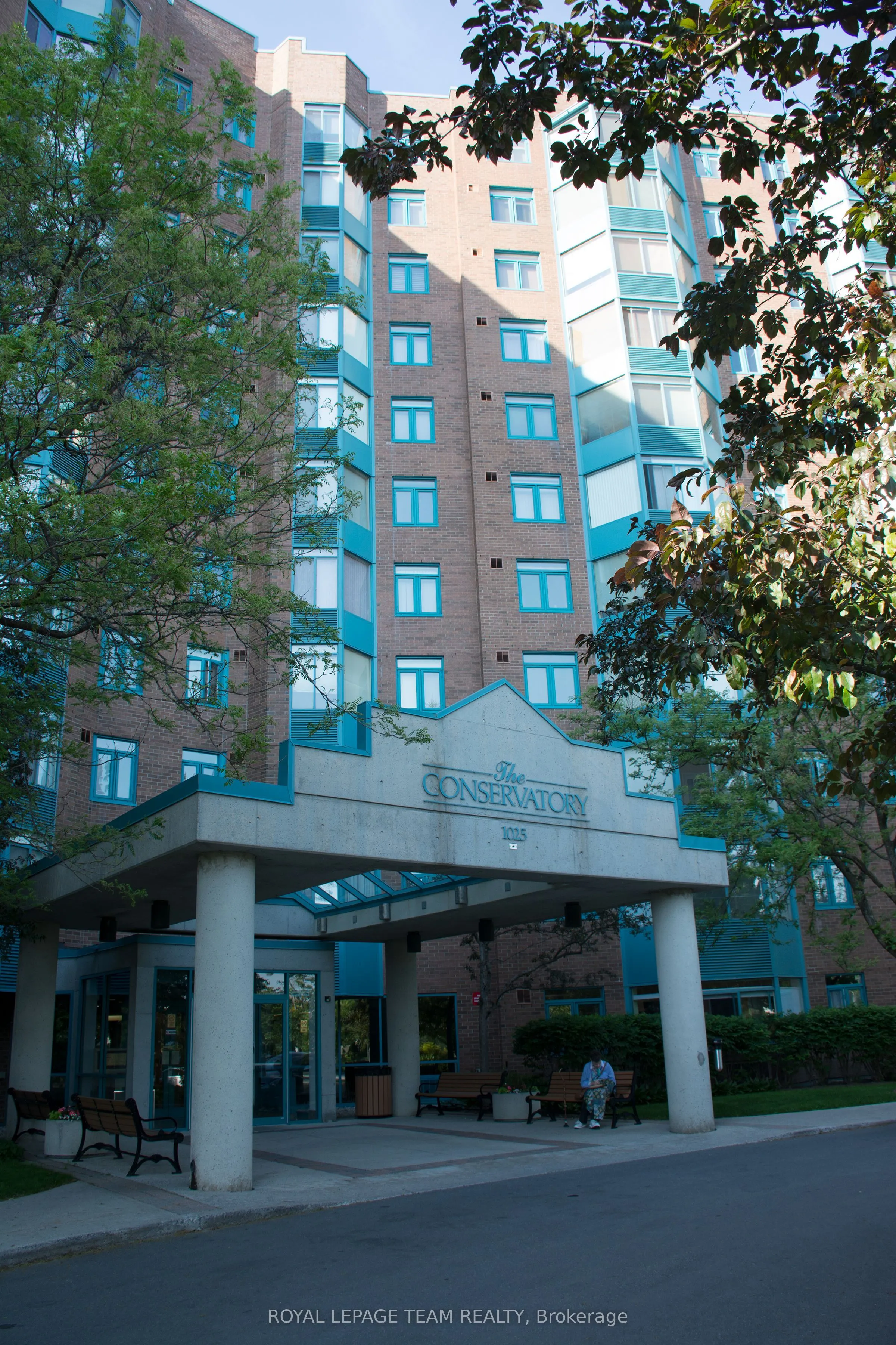 1025 Grenon Avenue, #209