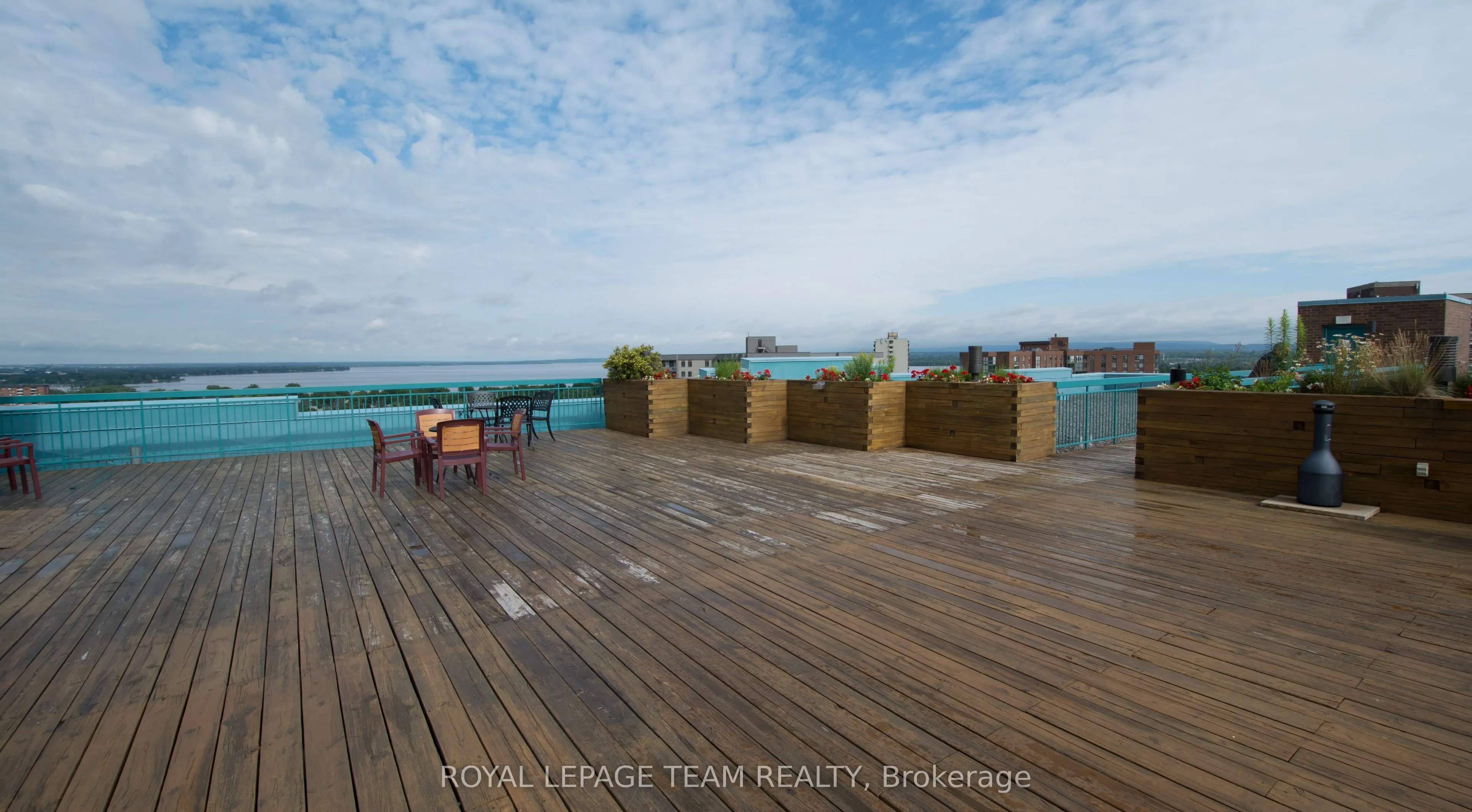 1025 Grenon Avenue, #209