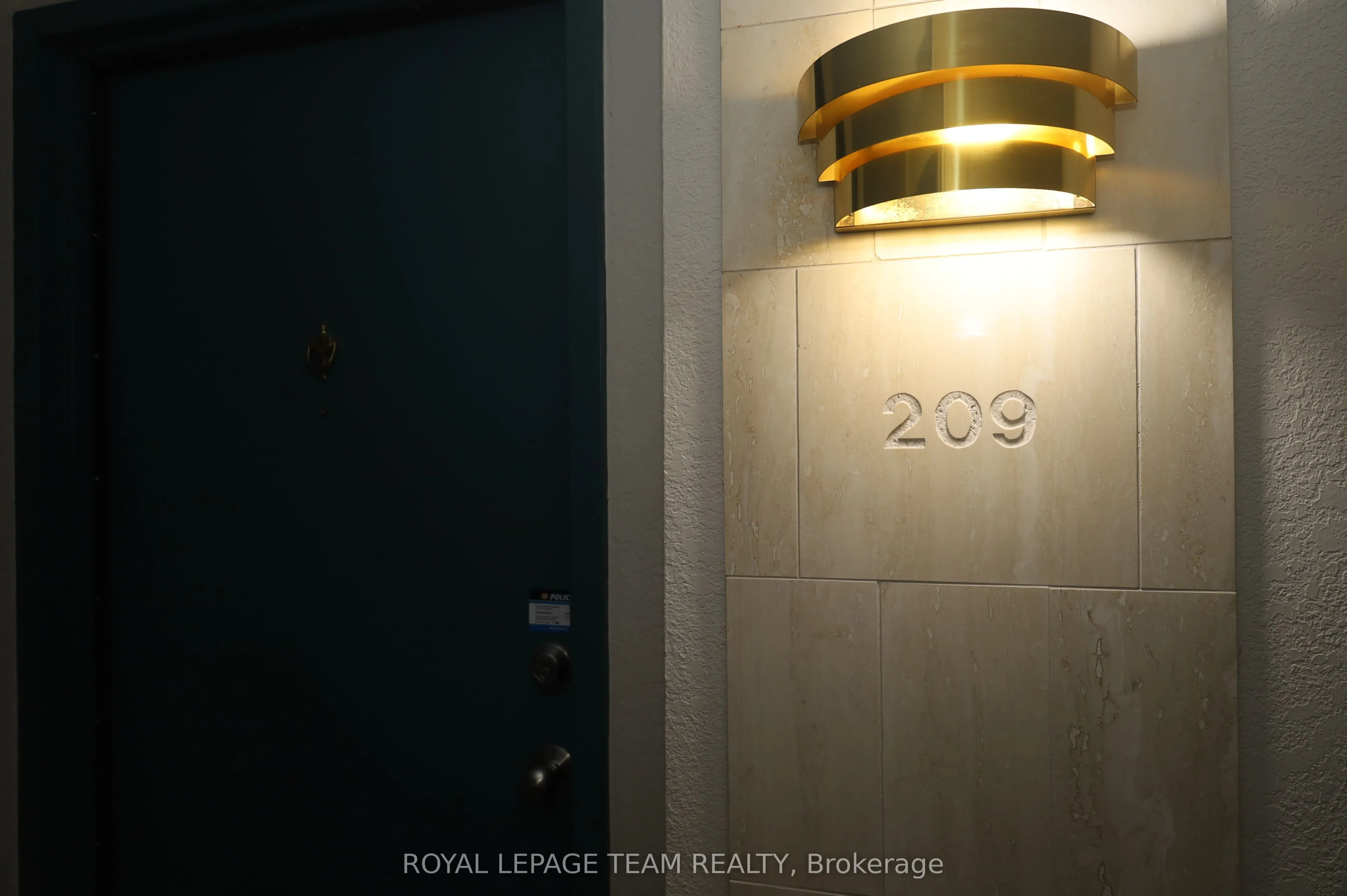 1025 Grenon Avenue, #209