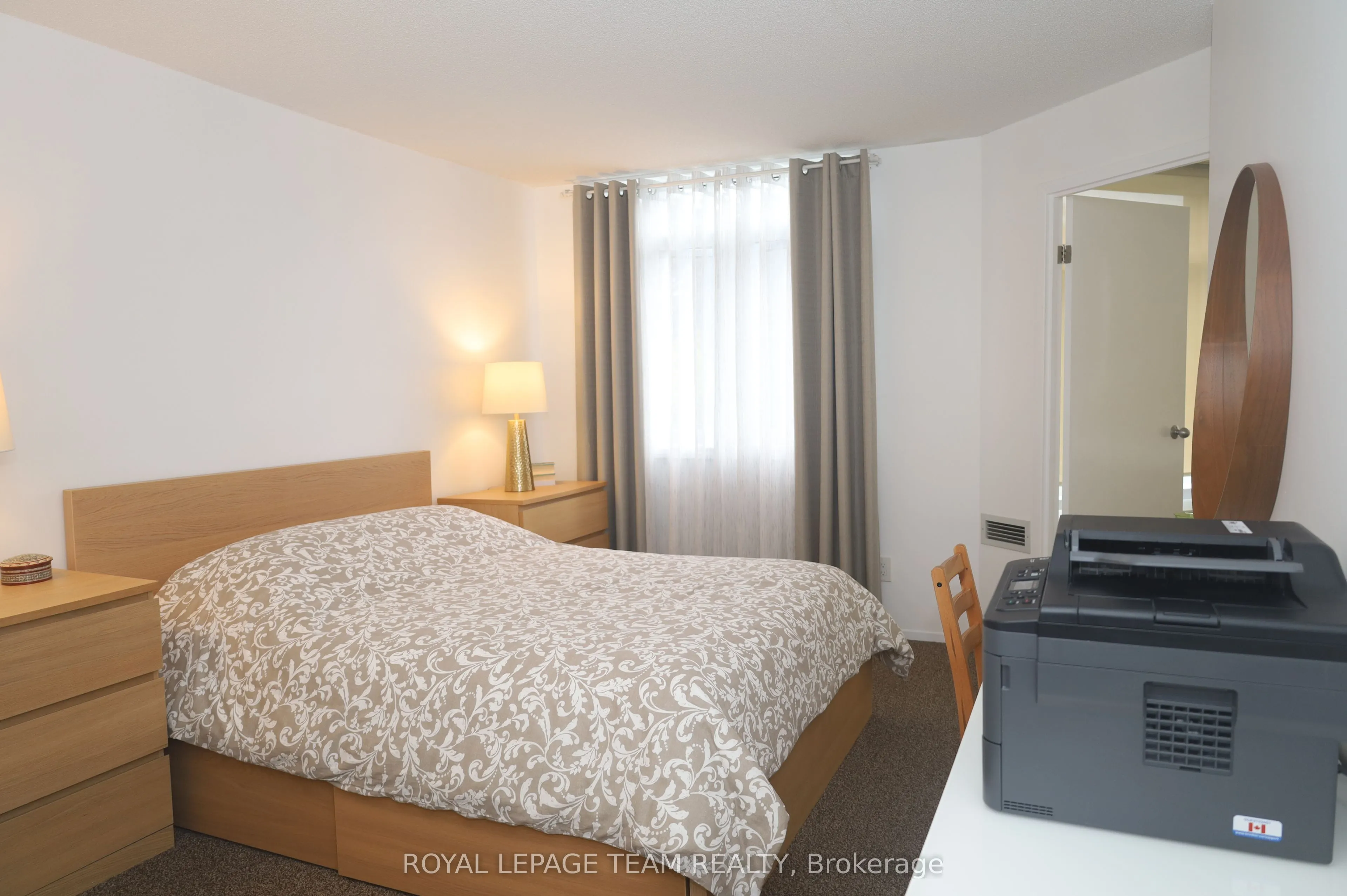 1025 Grenon Avenue, #209