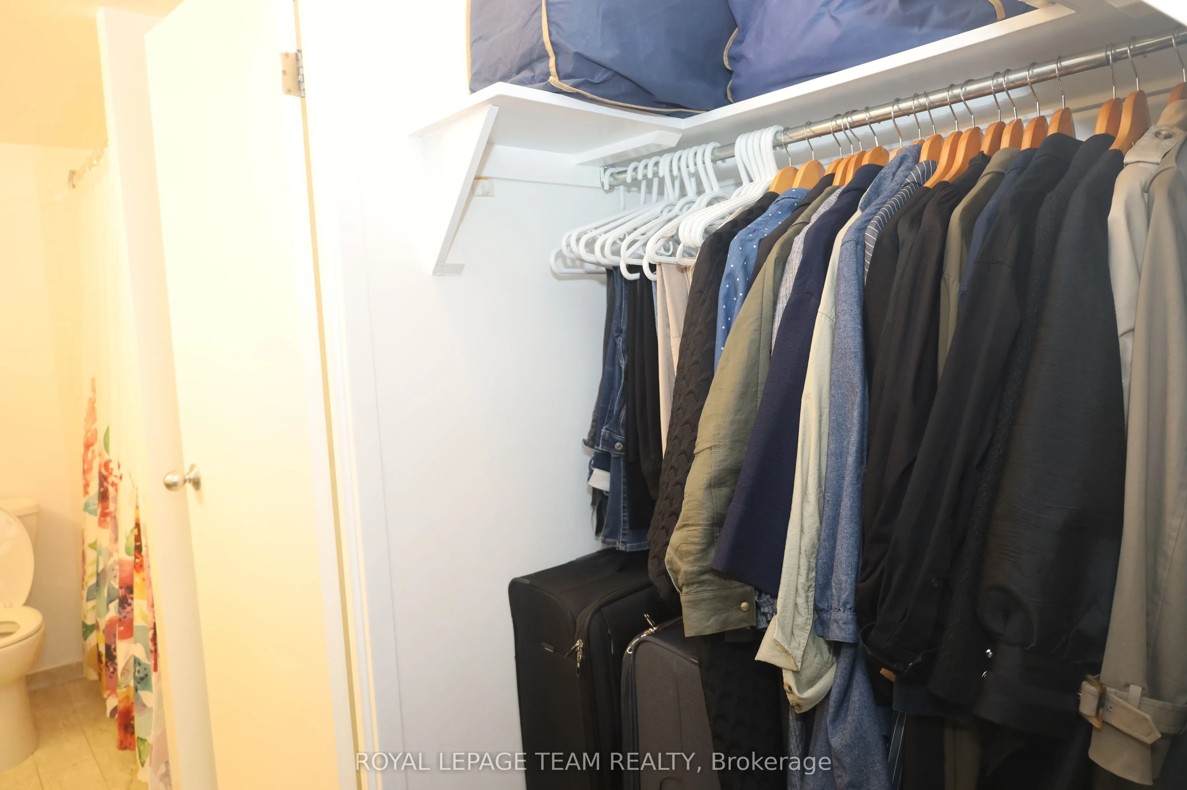 1025 Grenon Avenue, #209