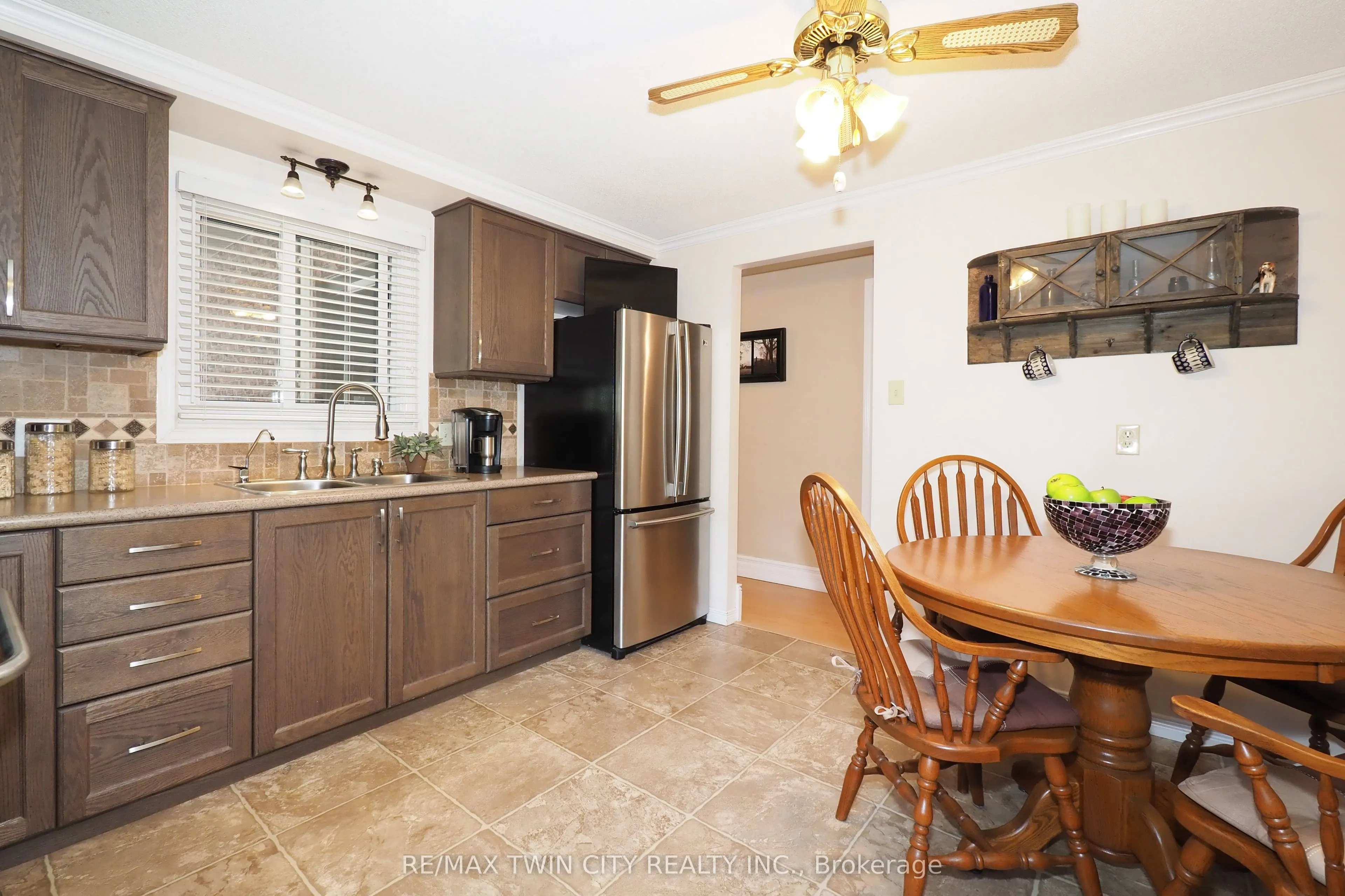 44 Milton Avenue W