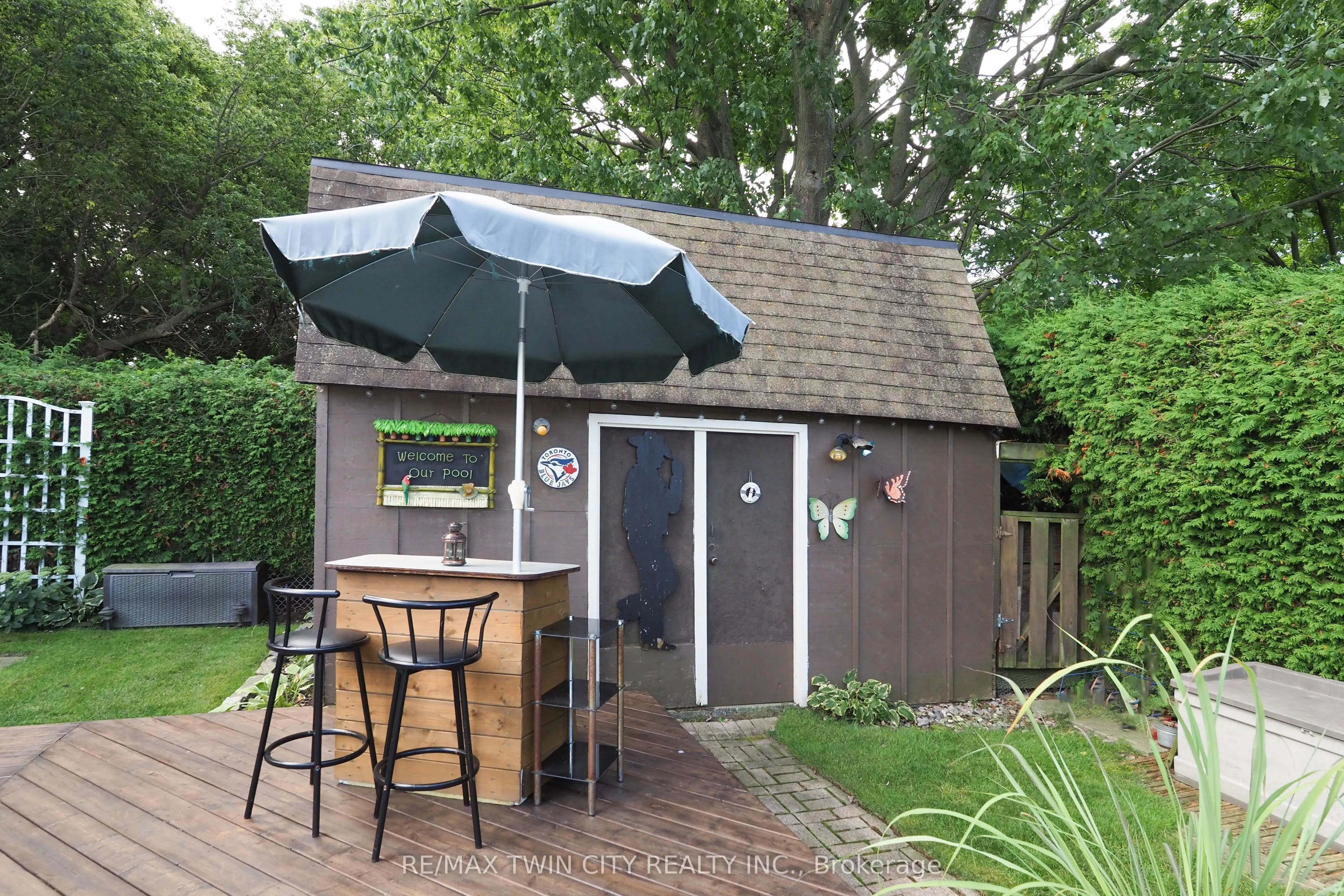 44 Milton Avenue W
