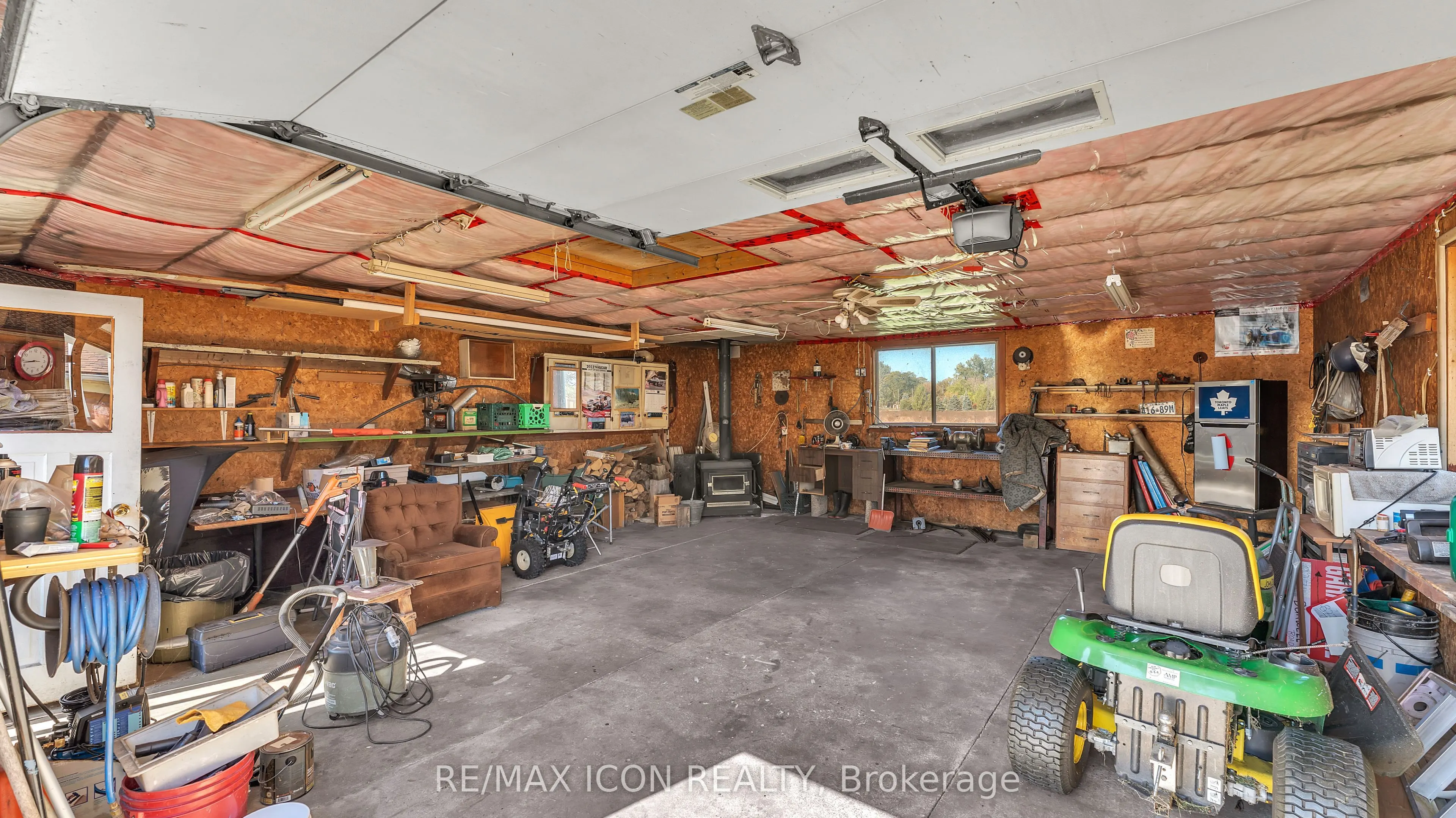 8274 Burwell Road E