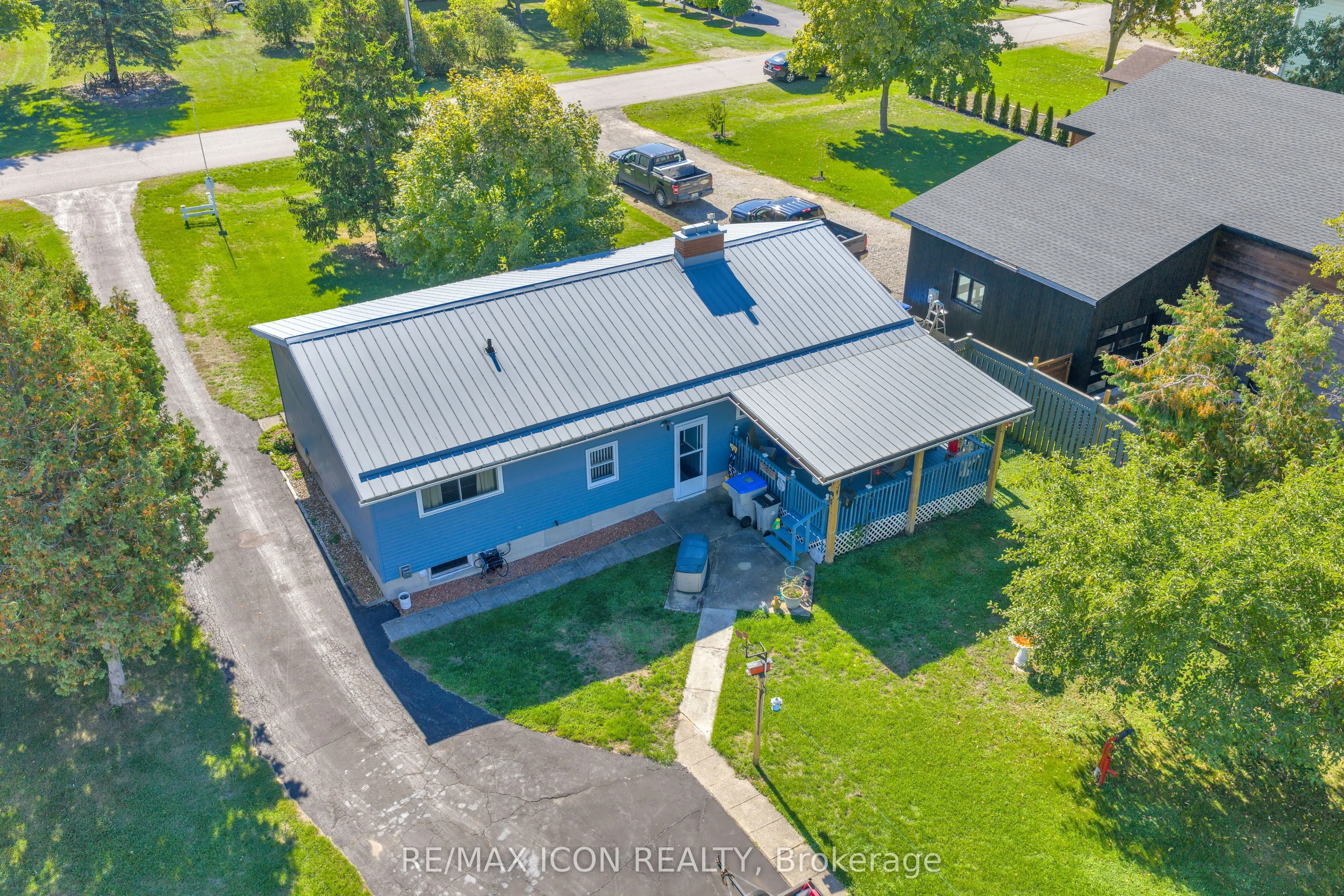 8274 Burwell Road E