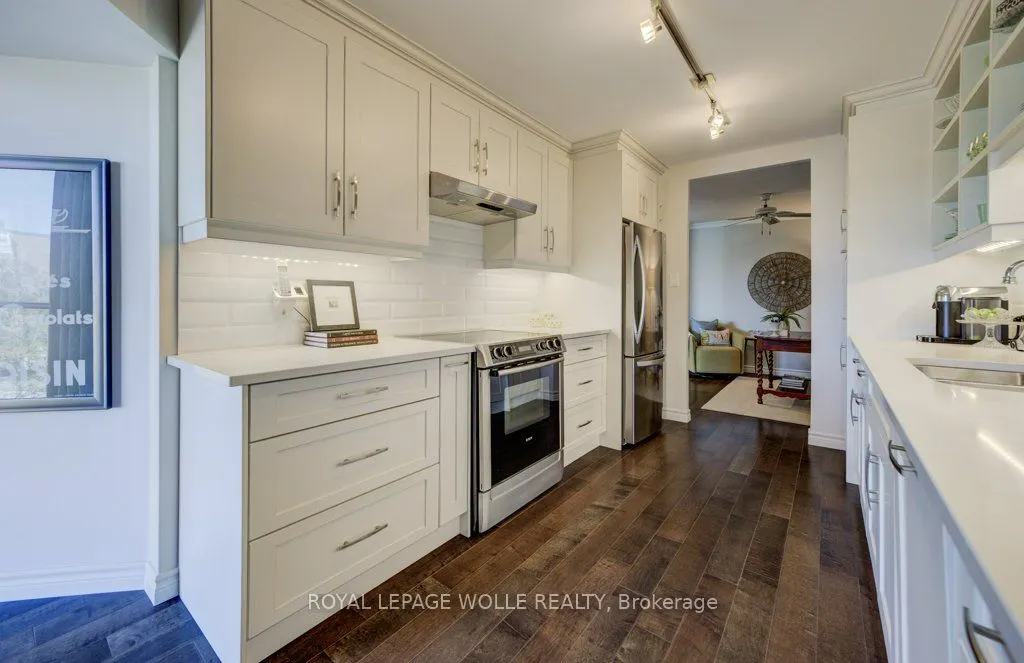 265 Westcourt Place, #505