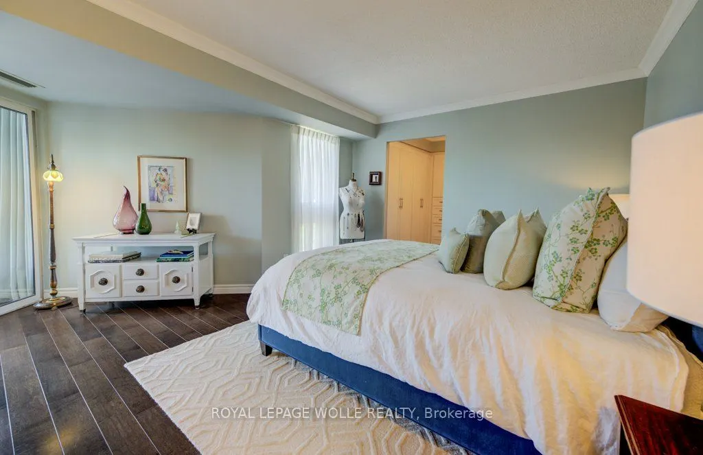 265 Westcourt Place, #505